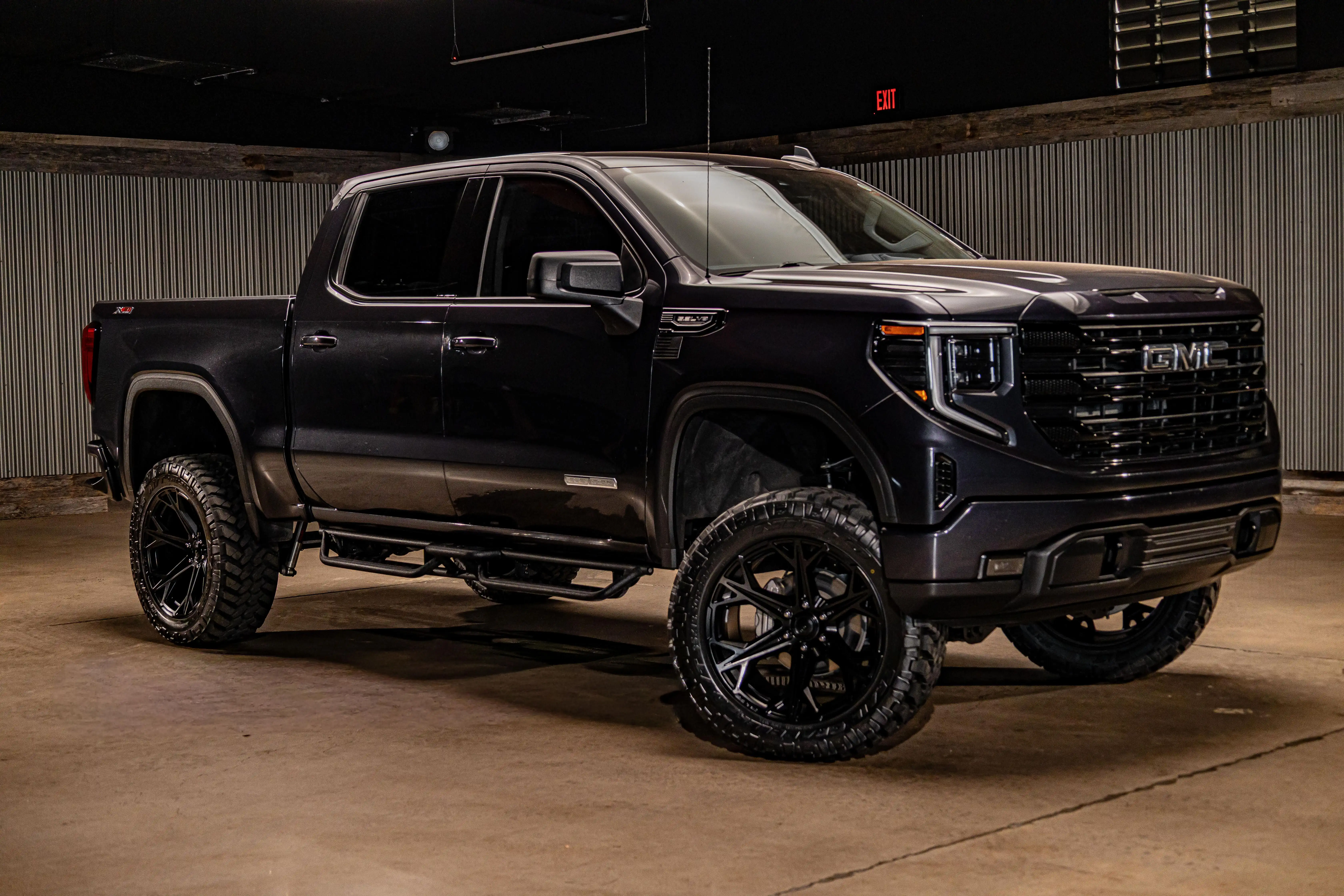 2025 GMC Sierra 4WD Crew Cab Standard Box Elevation's photo