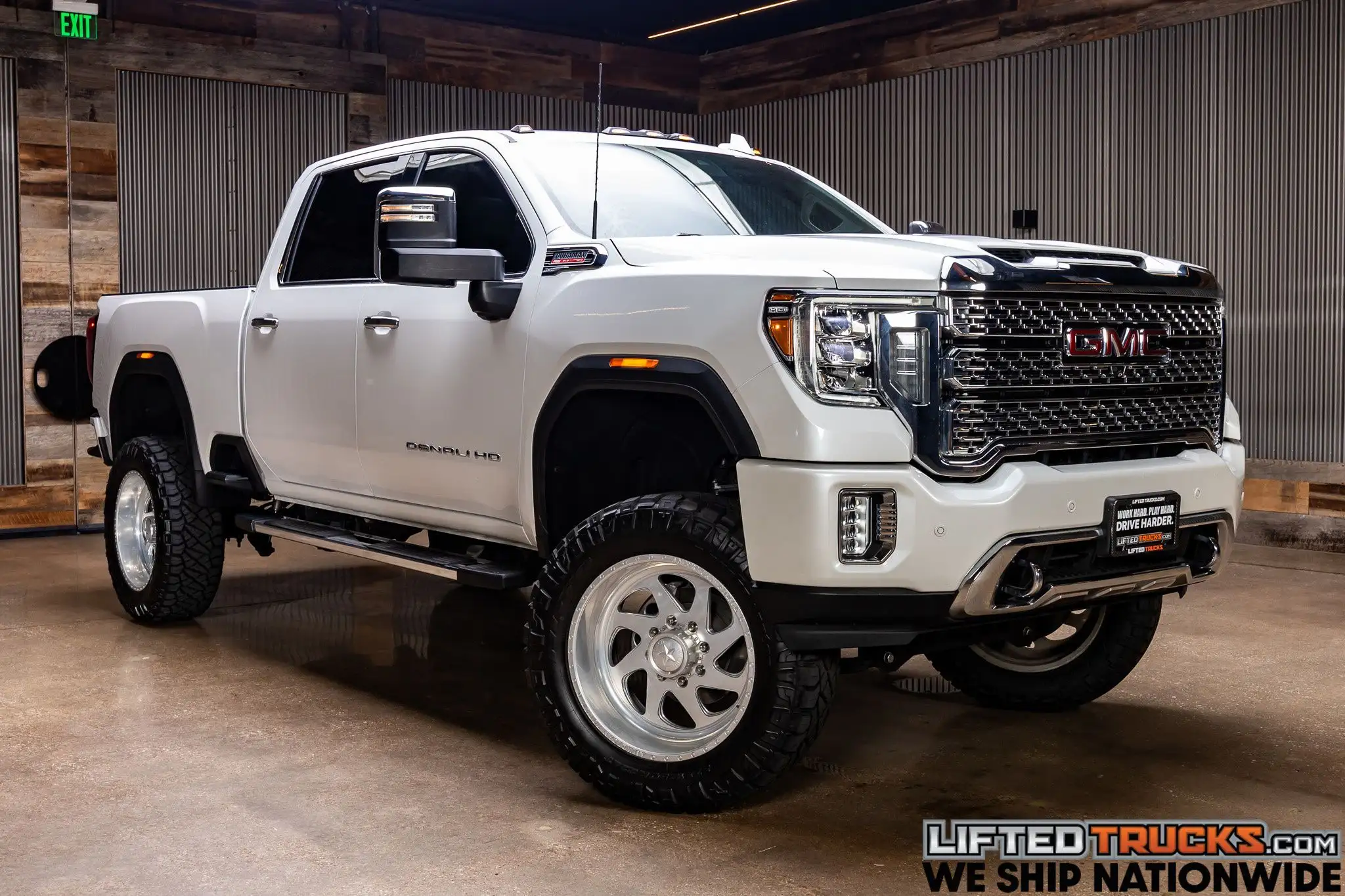 2021 GMC Sierra 4WD Crew Cab Standard Box Denali's photo