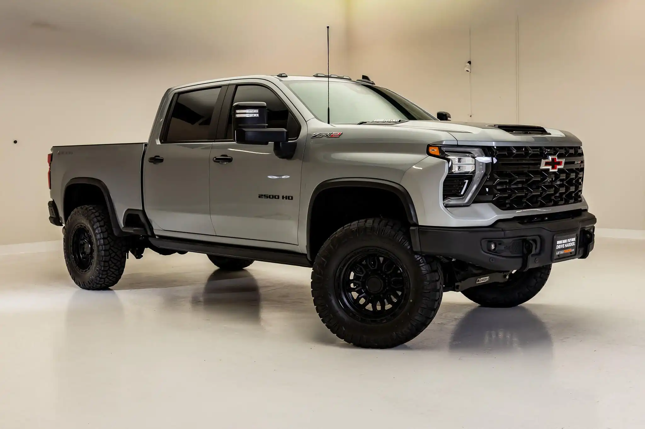 2025 Chevrolet Silverado HD ZR2 4WD Crew Cab Standard Box's photo