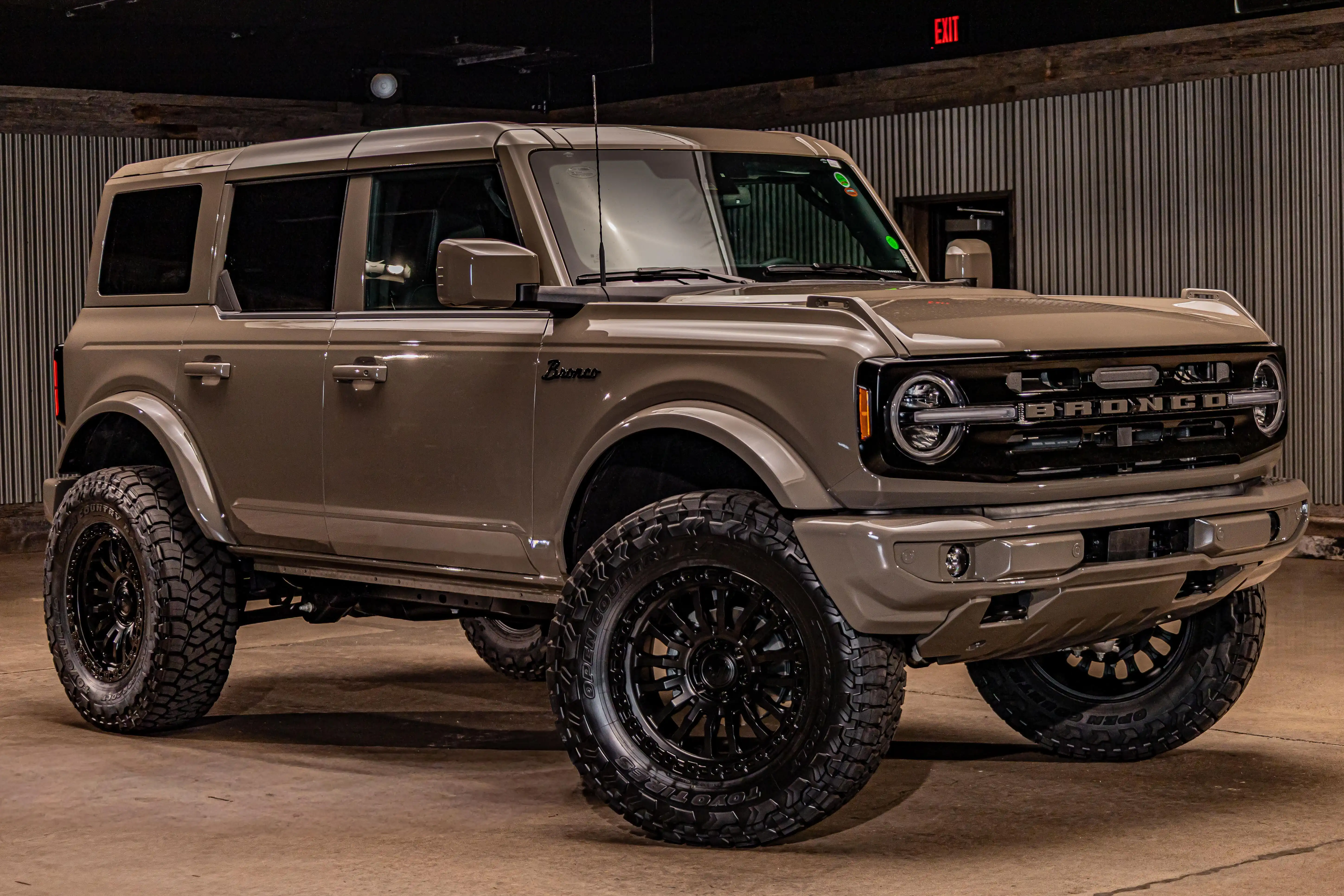 2026 Ford Bronco Outer Banks 4x4's photo