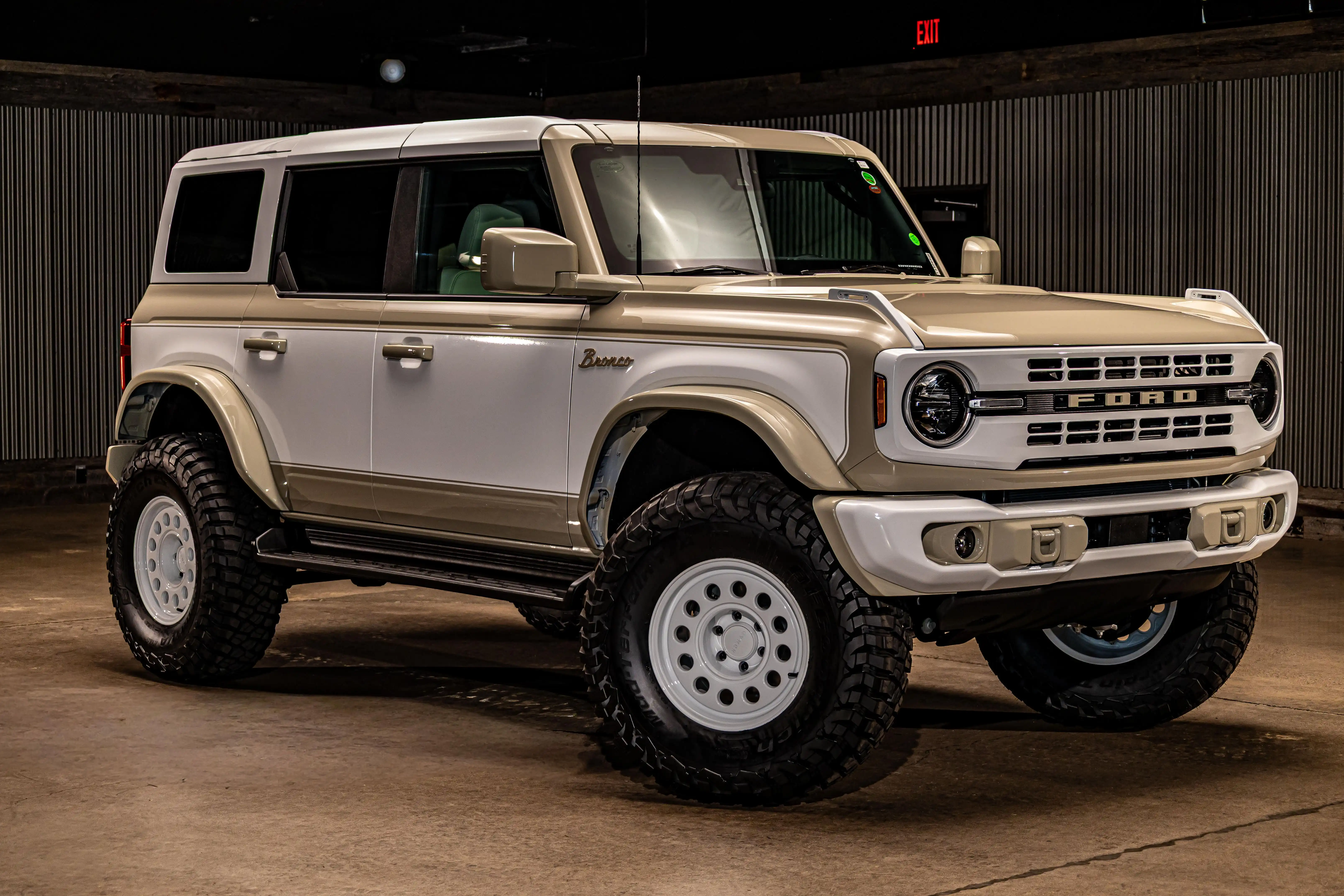 2026 Ford Bronco Heritage Edition 4x4's photo