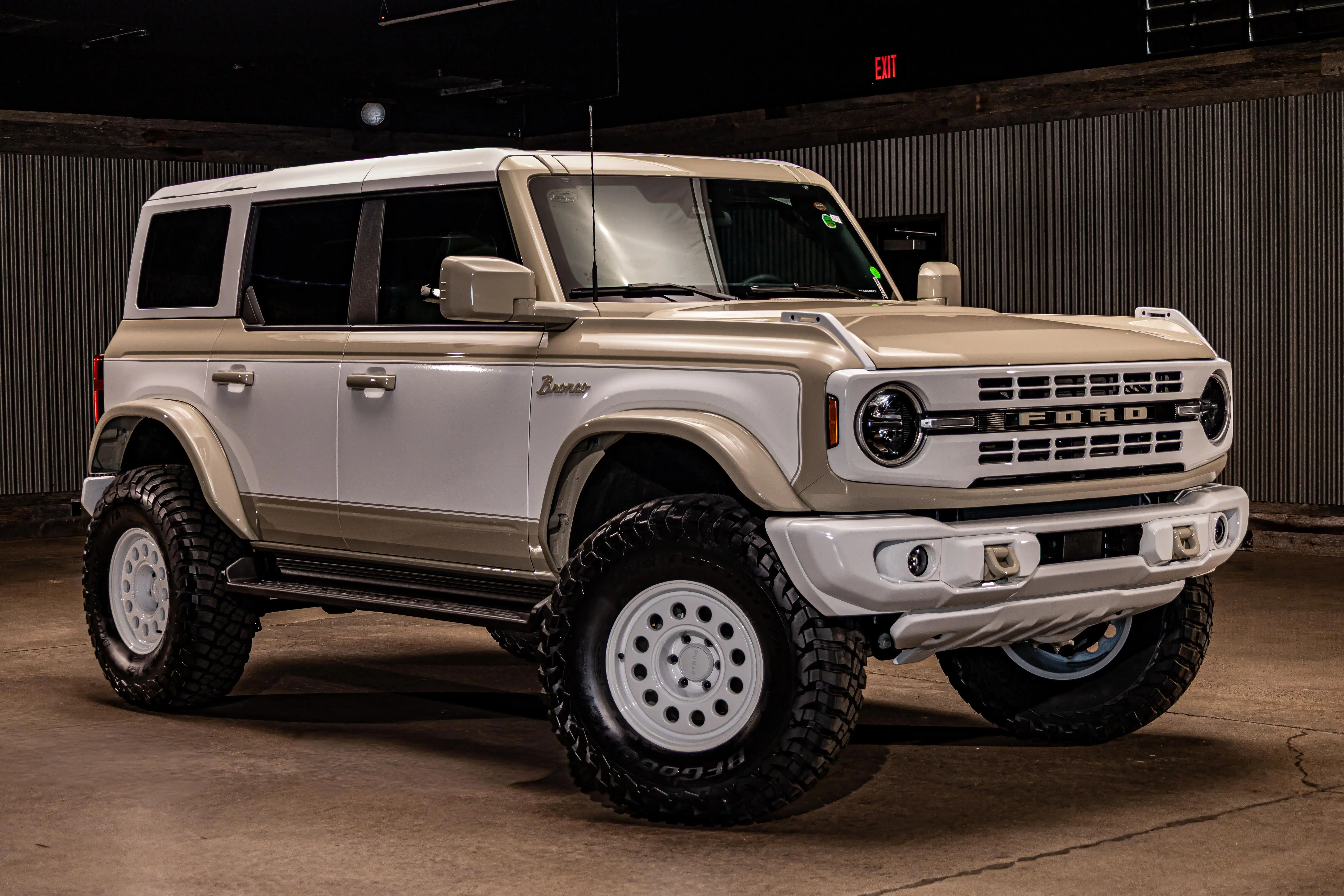 2026 Ford Bronco Heritage Edition 4x4's photo