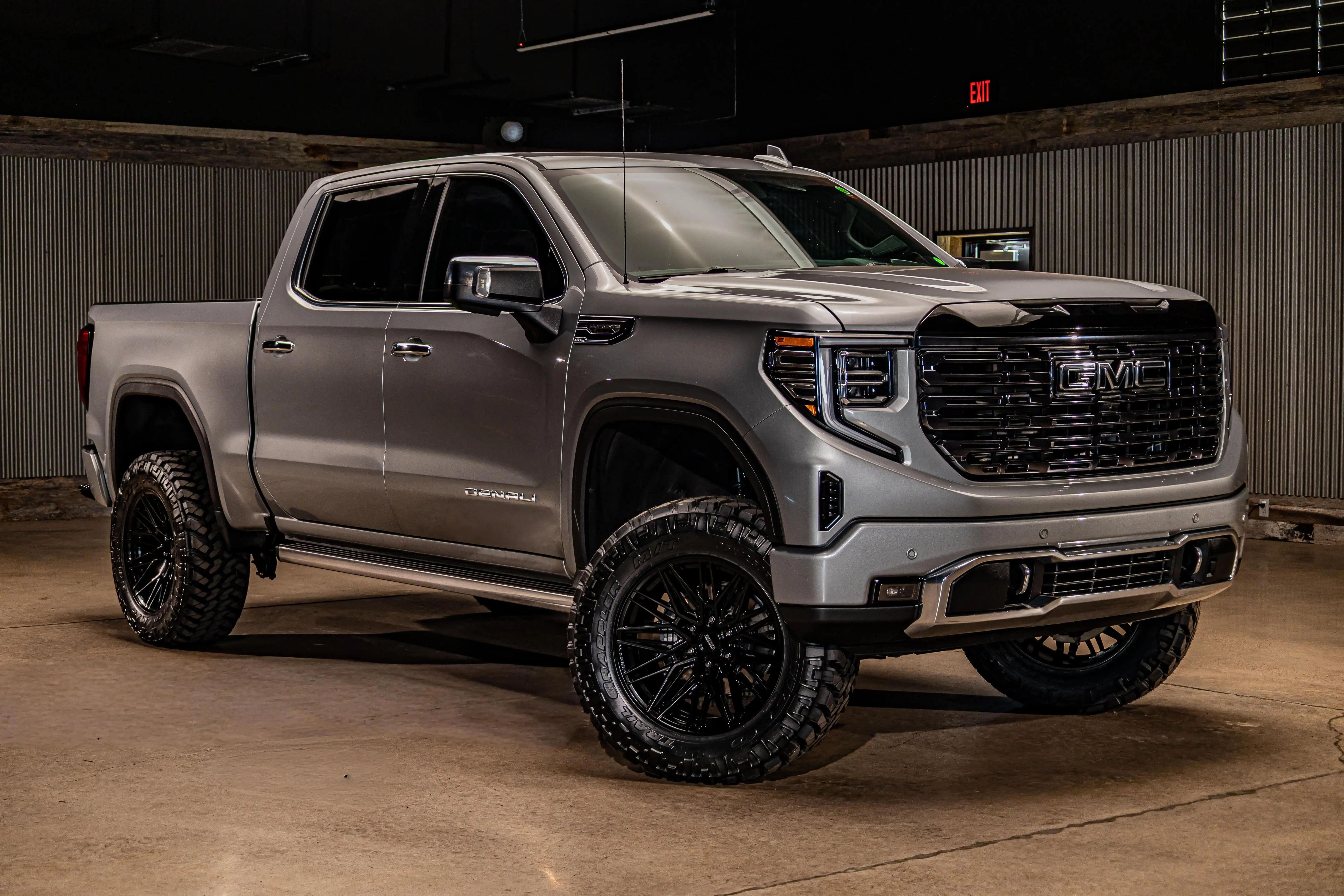 2025 GMC Sierra Denali Ultimate 4WD Crew Cab Short Box's photo