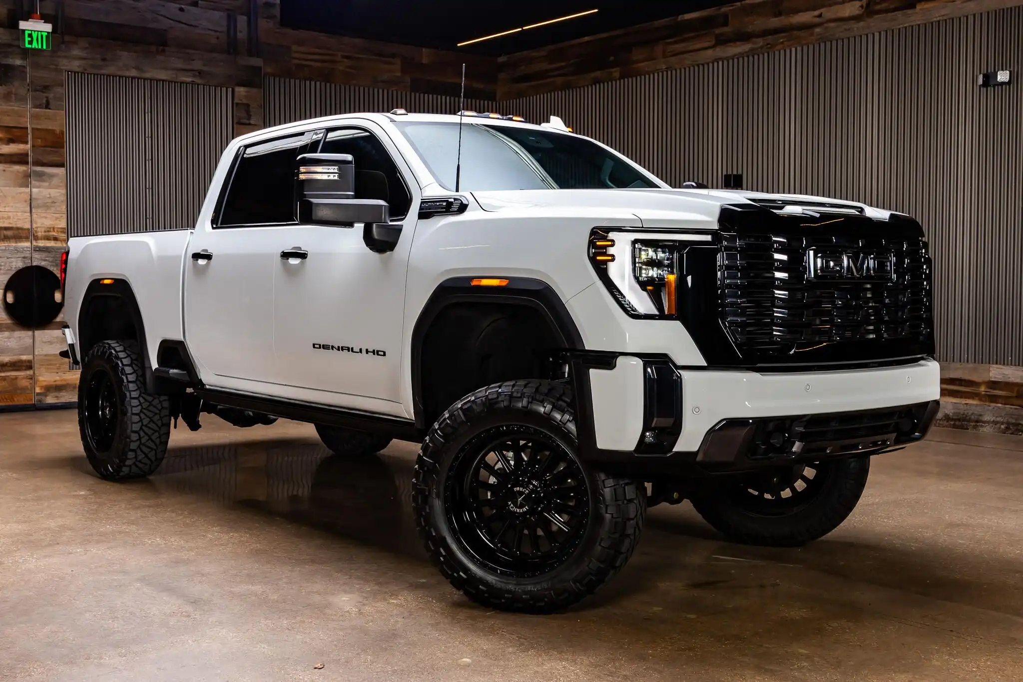 2024 GMC Sierra 4WD Crew Cab Long Box Denali Ultimate's photo