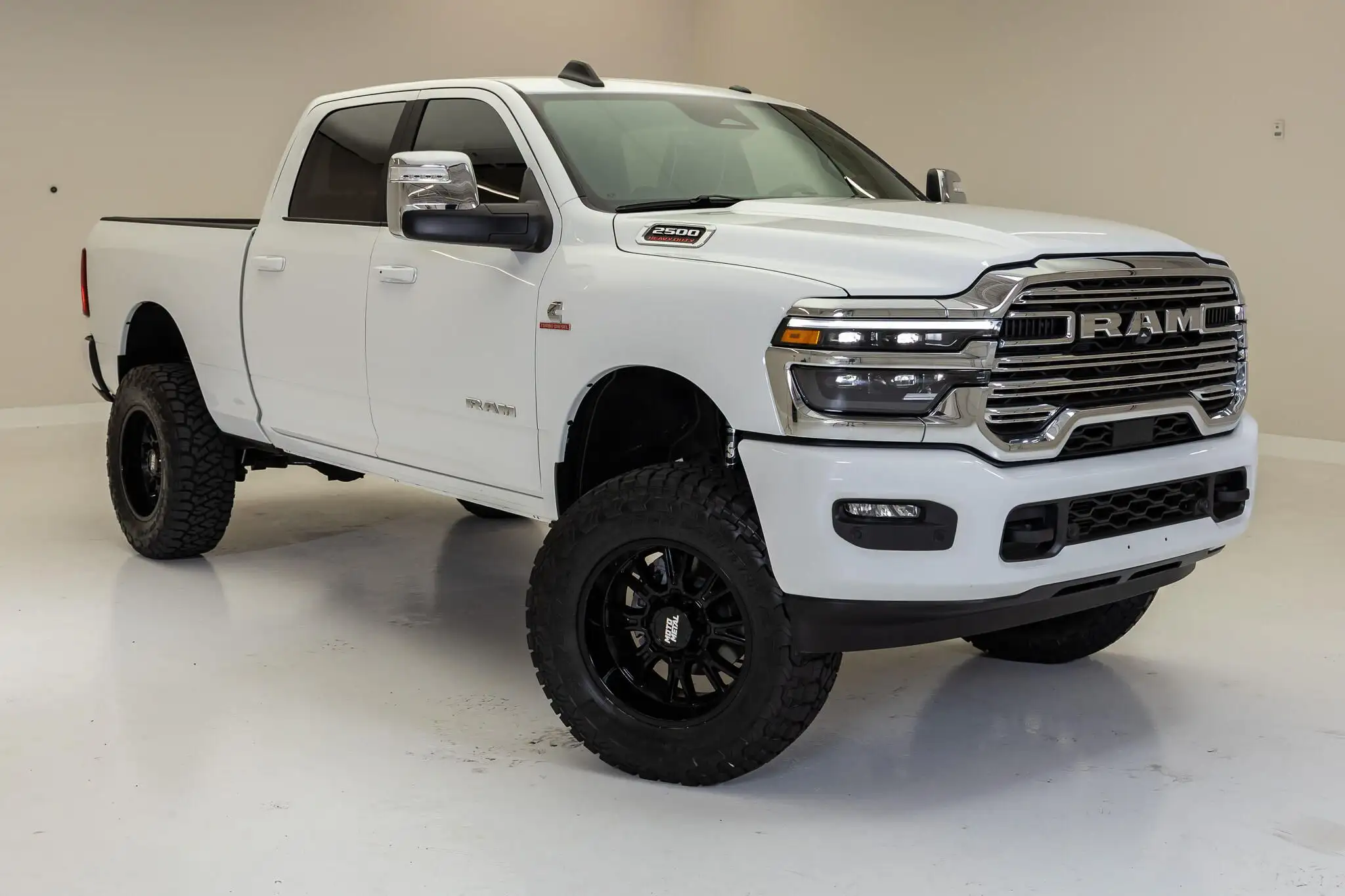 2026 RAM 2500 Laramie 4WD Crew Cab SWB's photo