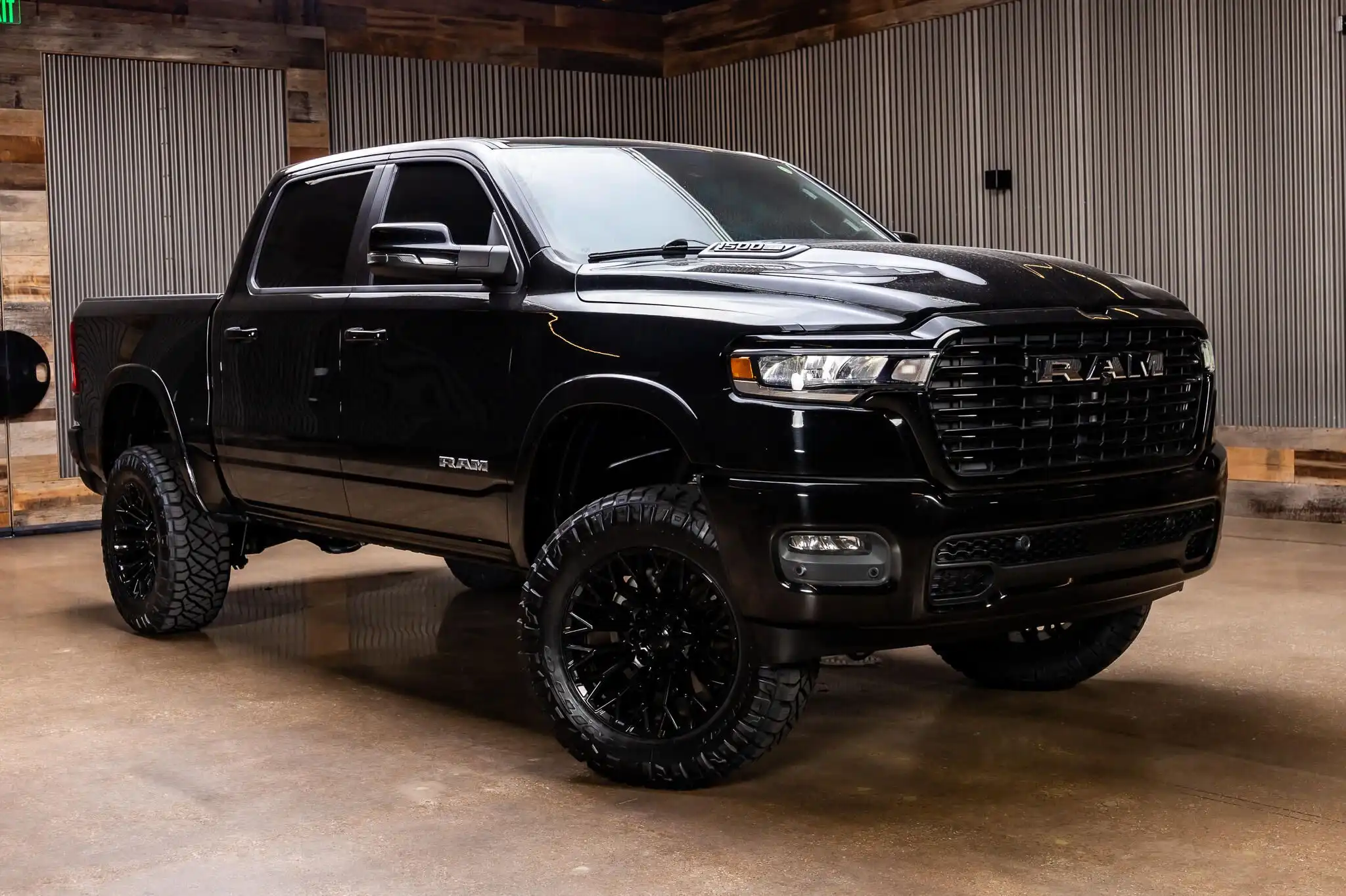 2025 RAM 1500 Laramie 4WD Crew Cab 5'7's photo