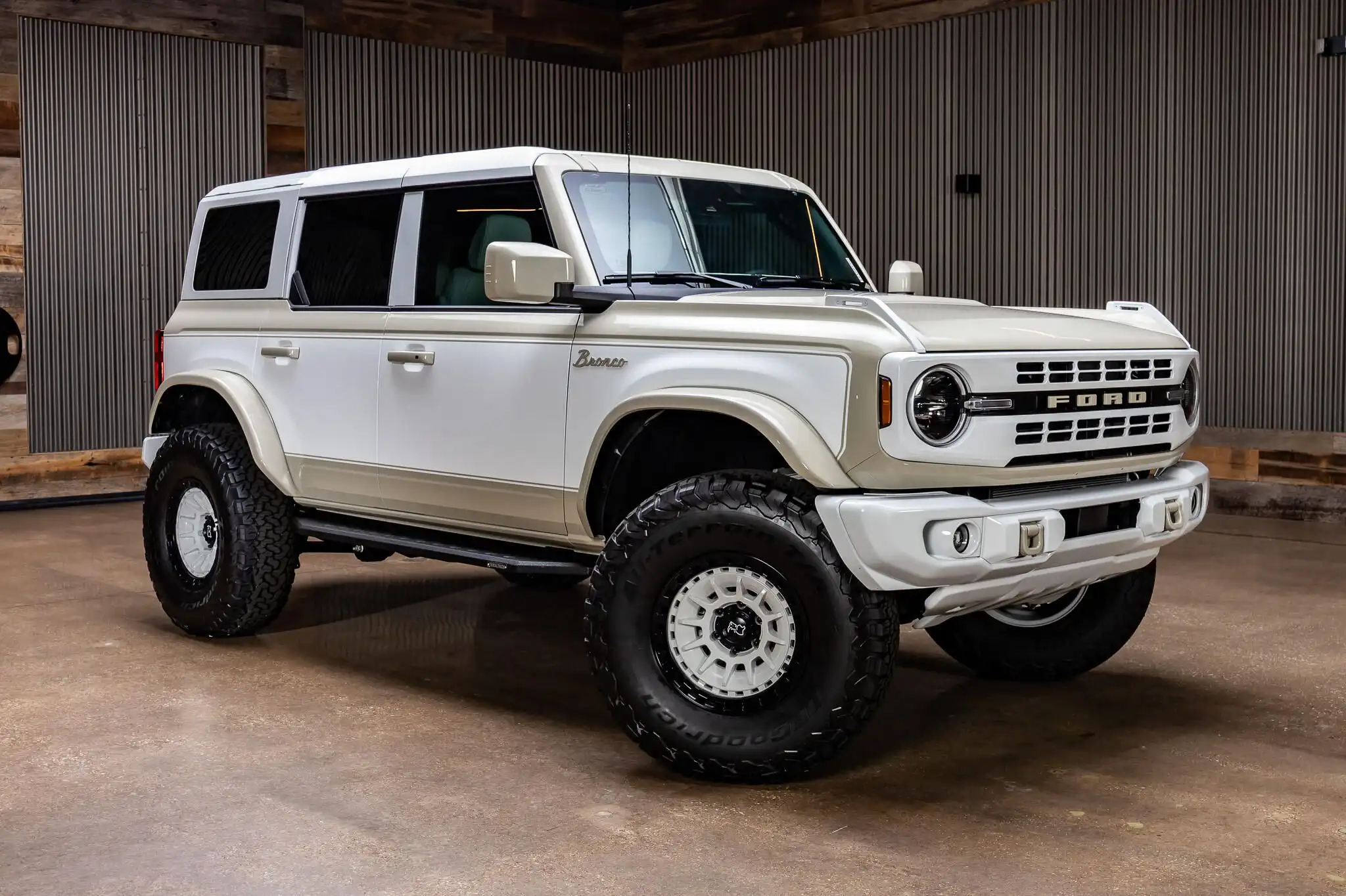 2026 Ford Bronco Heritage Edition 4WD's photo