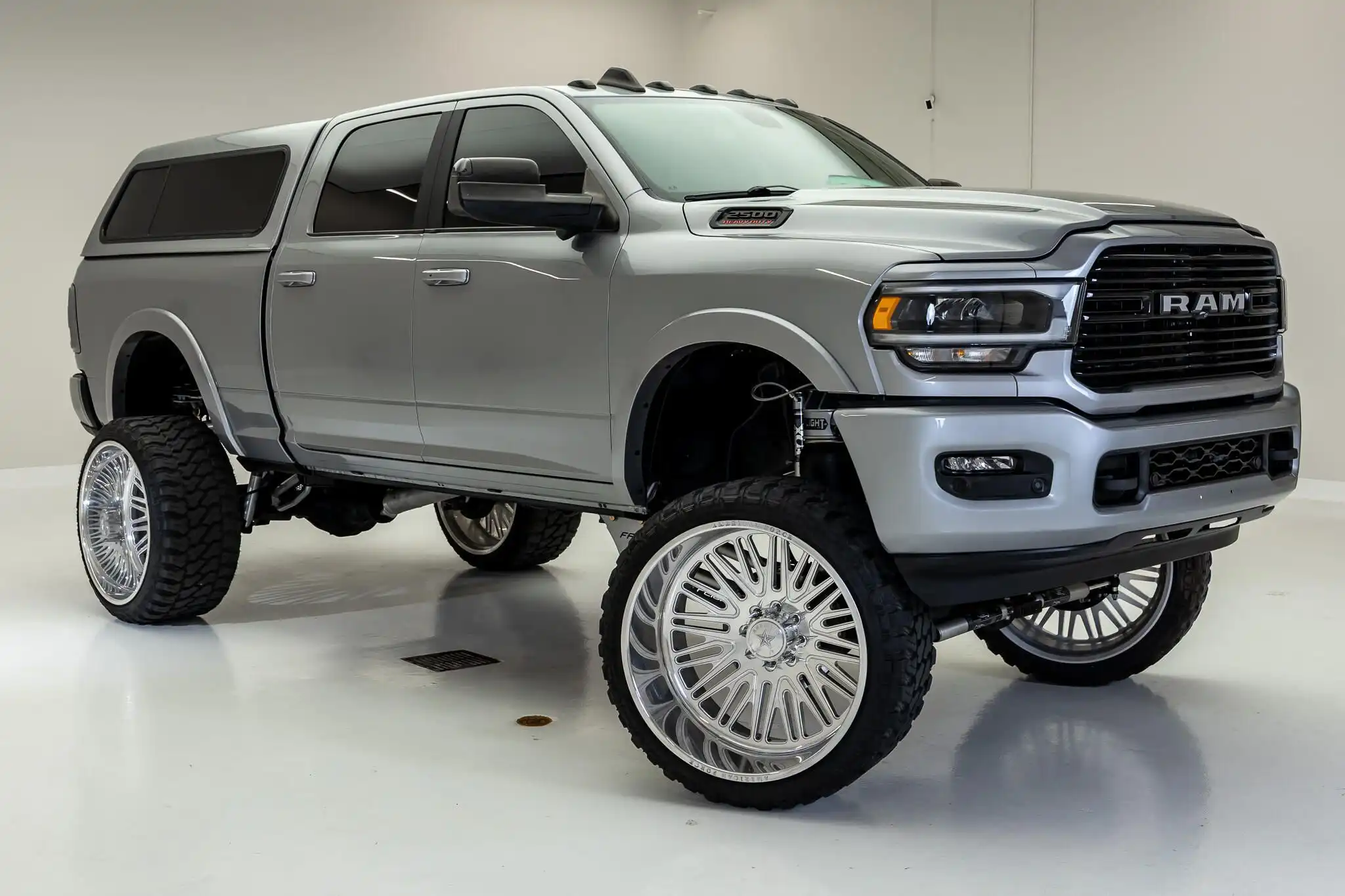 2022 RAM 2500 Laramie 4WD Crew Cab SWB's photo