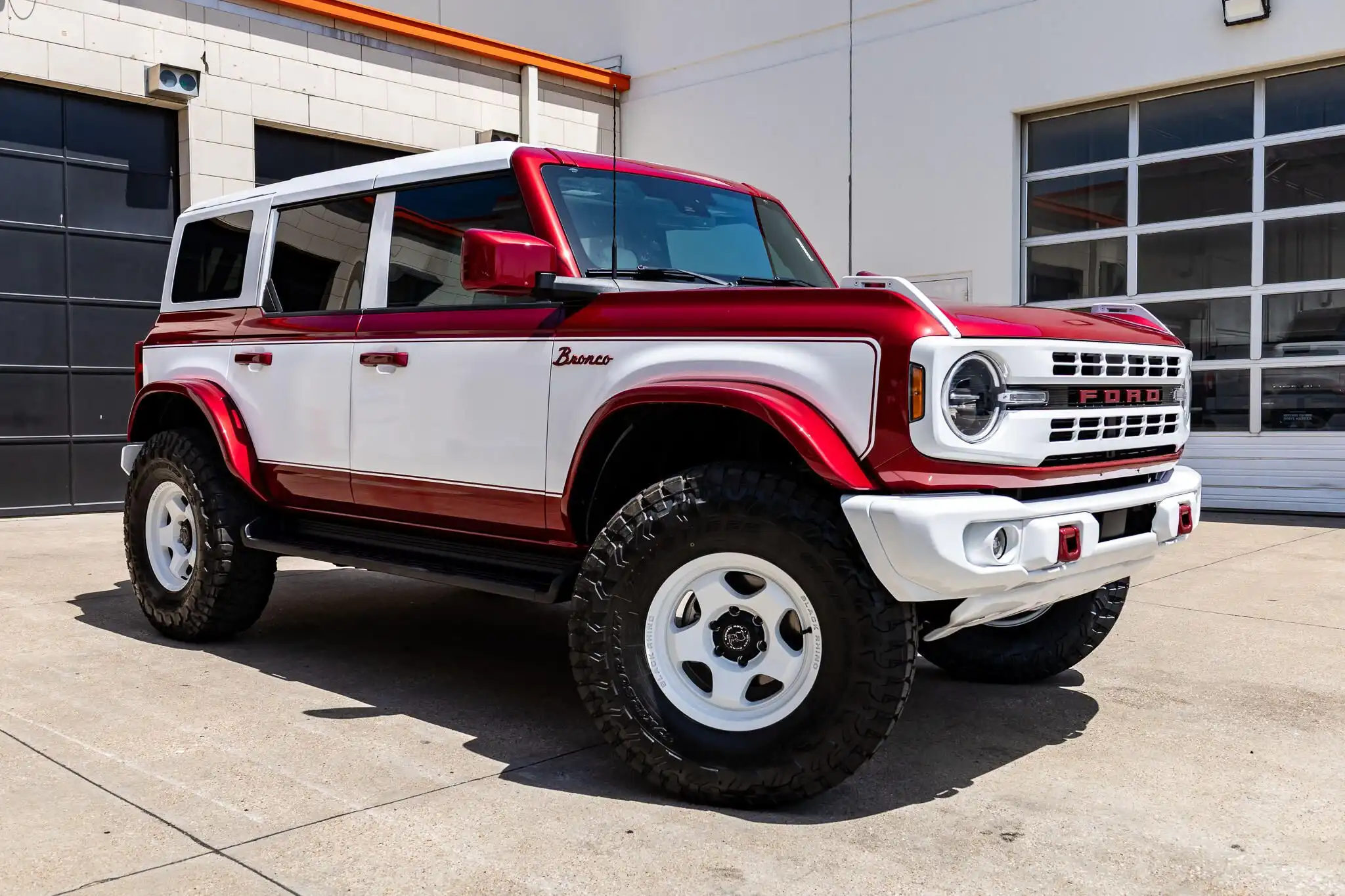 2025 Ford Bronco Heritage Edition 4x4's photo