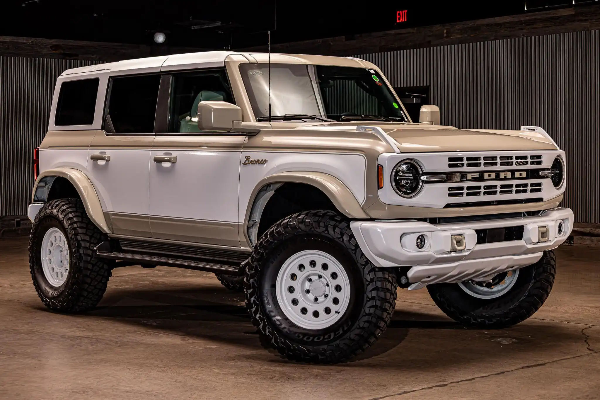 2026 Ford Bronco Heritage Edition 4x4's photo