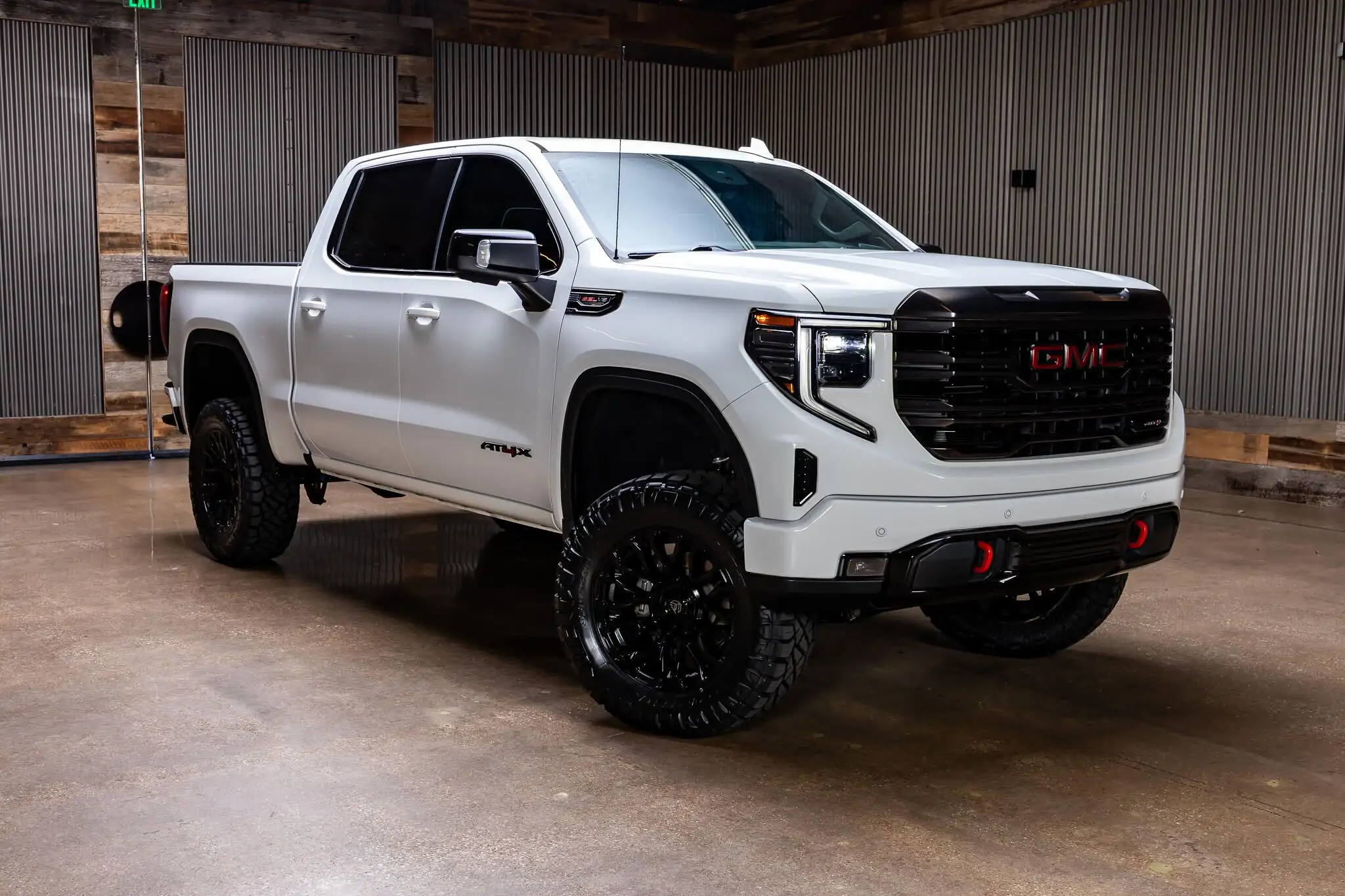 2023 GMC Sierra 4WD Crew Cab Short Box AT4X's photo