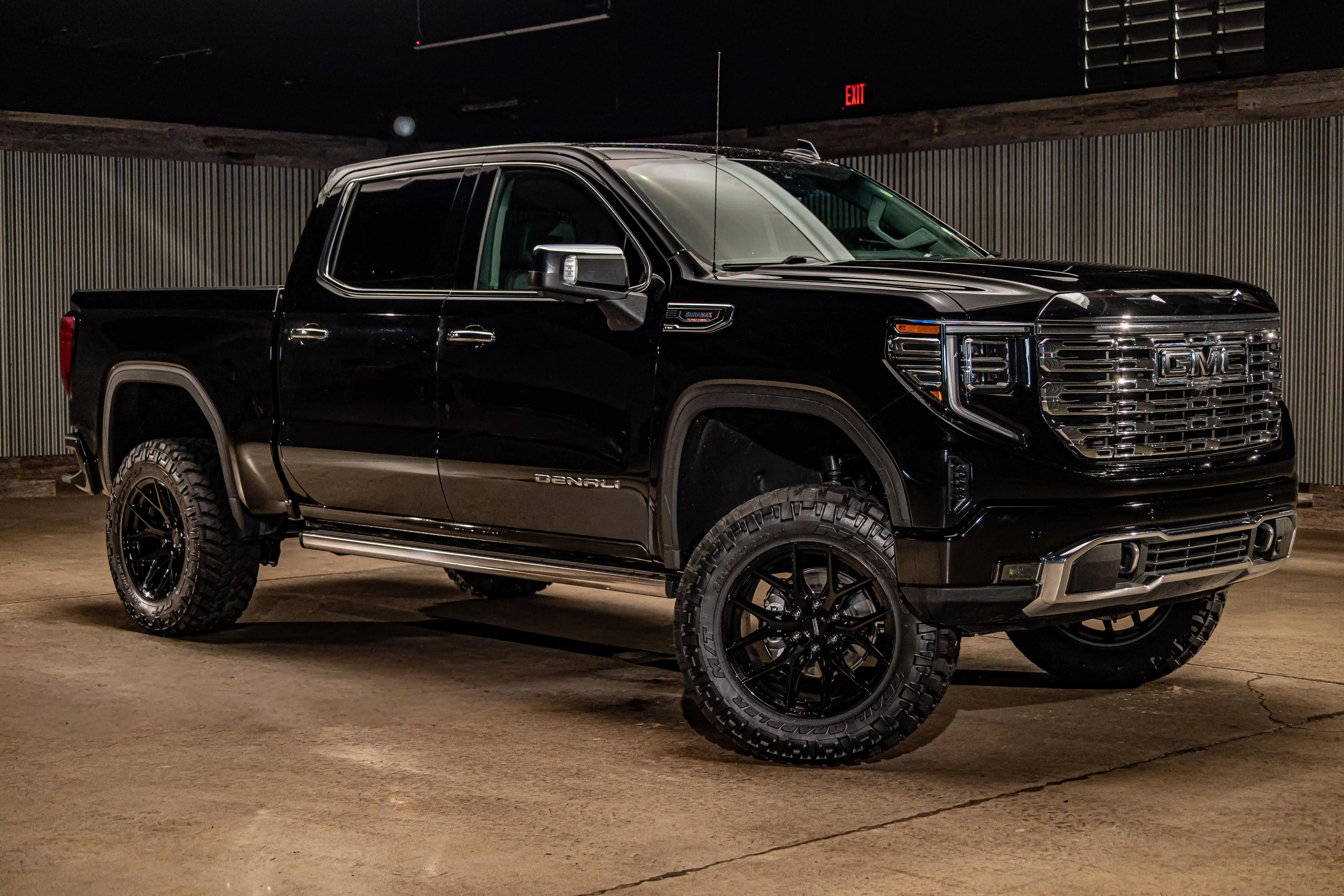 2025 GMC Sierra Denali 4WD Crew Cab Short Box's photo