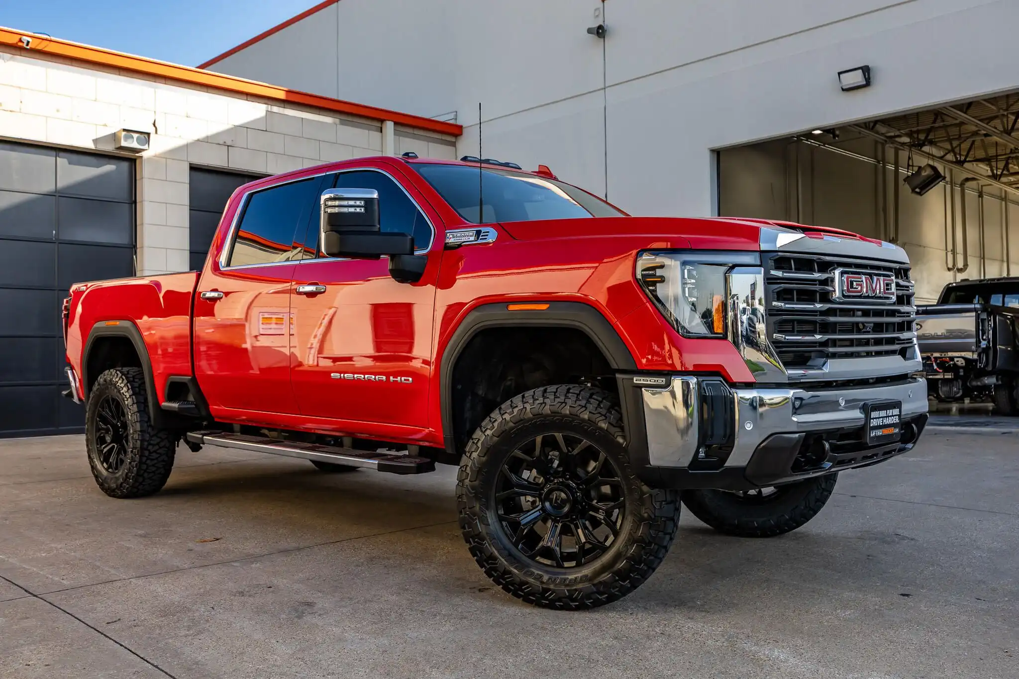 2024 GMC Sierra 4WD Crew Cab Standard Box SLT's photo