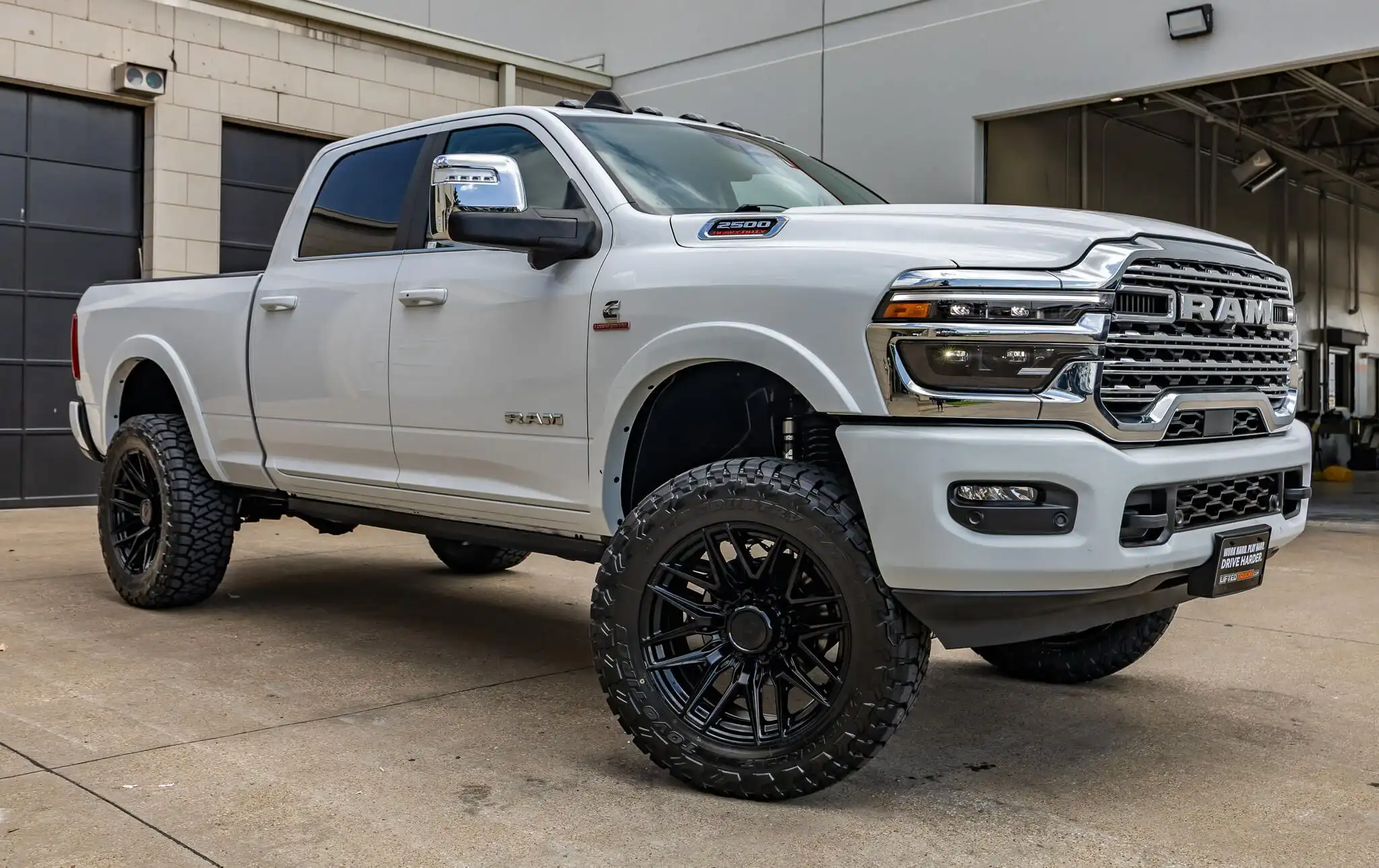2025 RAM 2500 Limited/Longhorn 4X4 Crew Cab SWB's photo