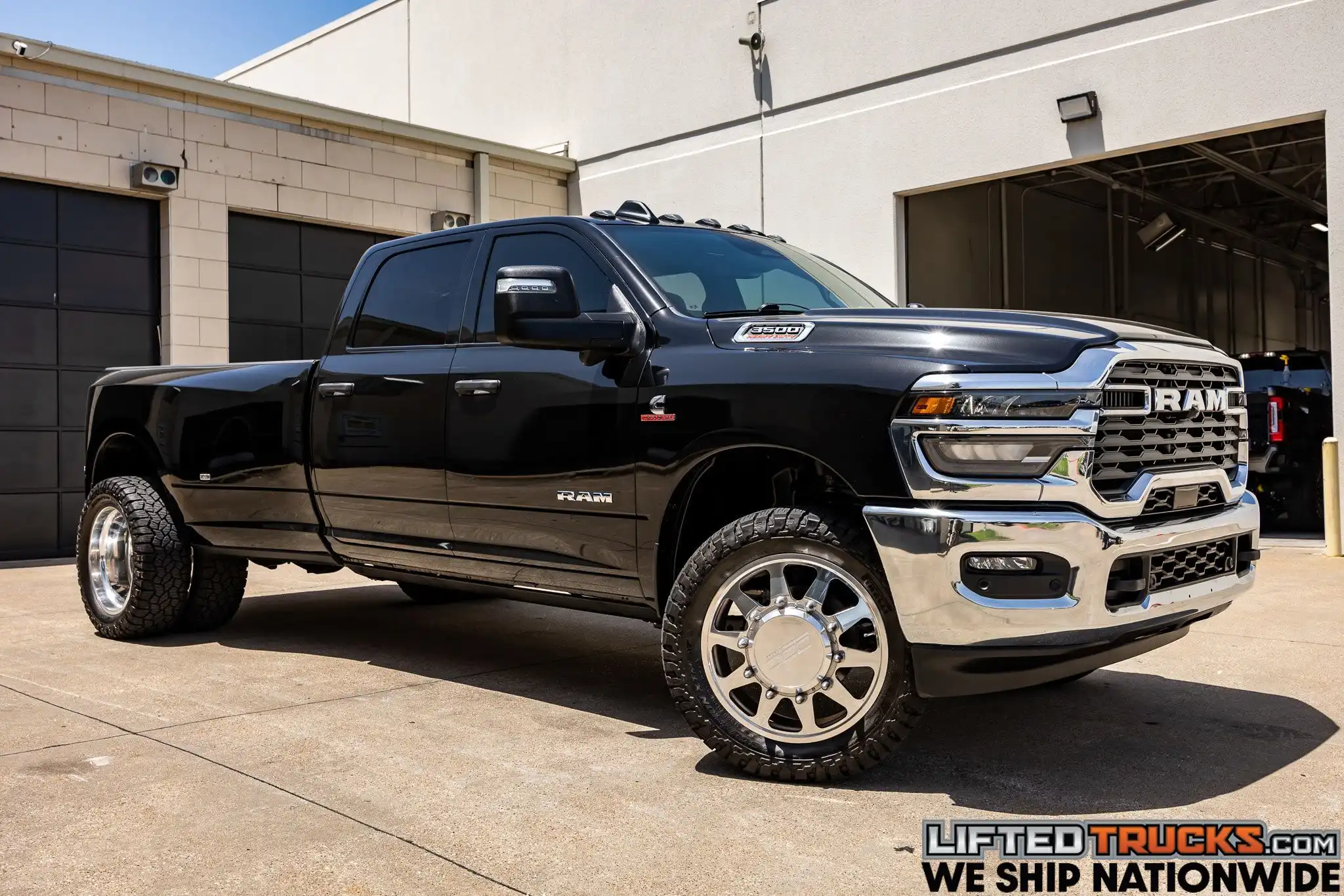 2025 RAM 3500 Big Horn 4X4 Crew Cab LWB's photo
