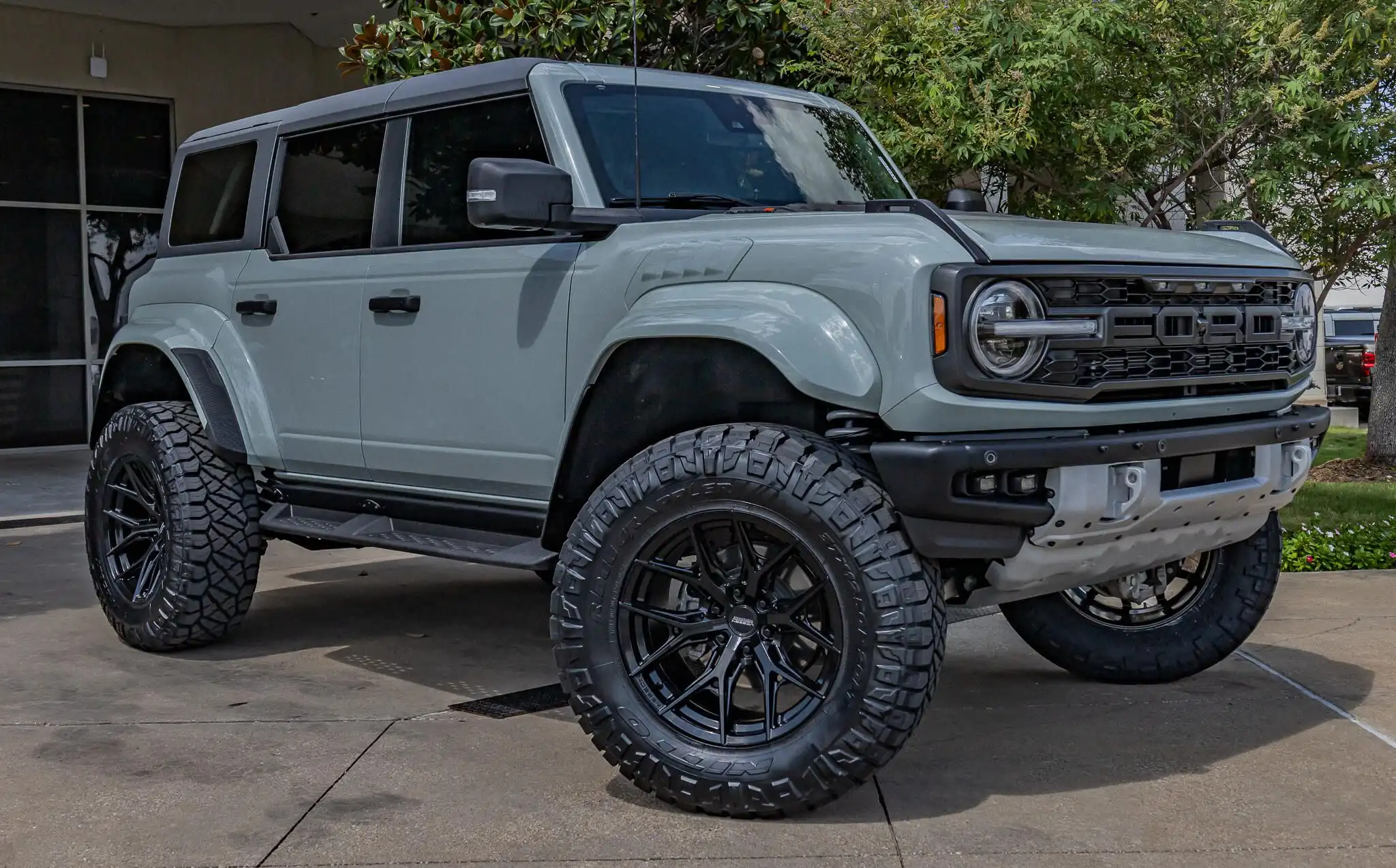 2024 Ford Bronco Raptor 4x4's photo