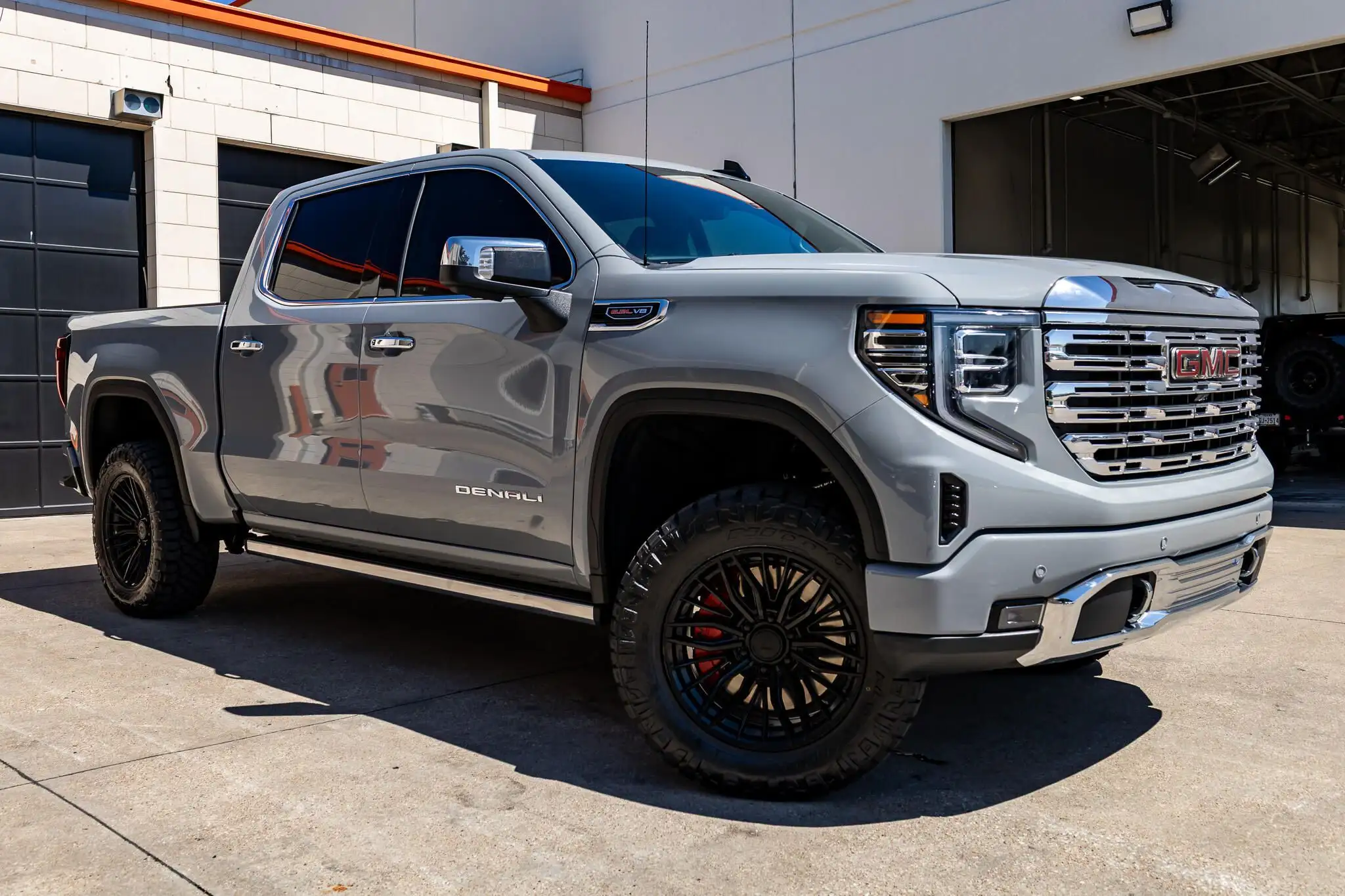 2025 GMC Sierra 4WD Crew Cab Short Box Denali's photo