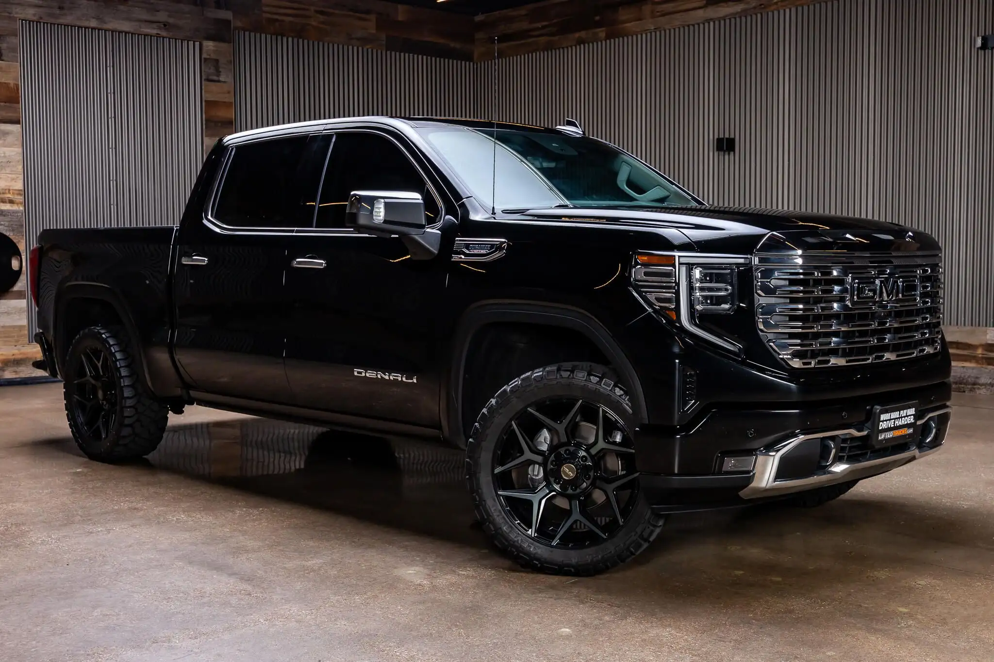 2025 GMC Sierra 4WD Crew Cab Short Box Denali's photo