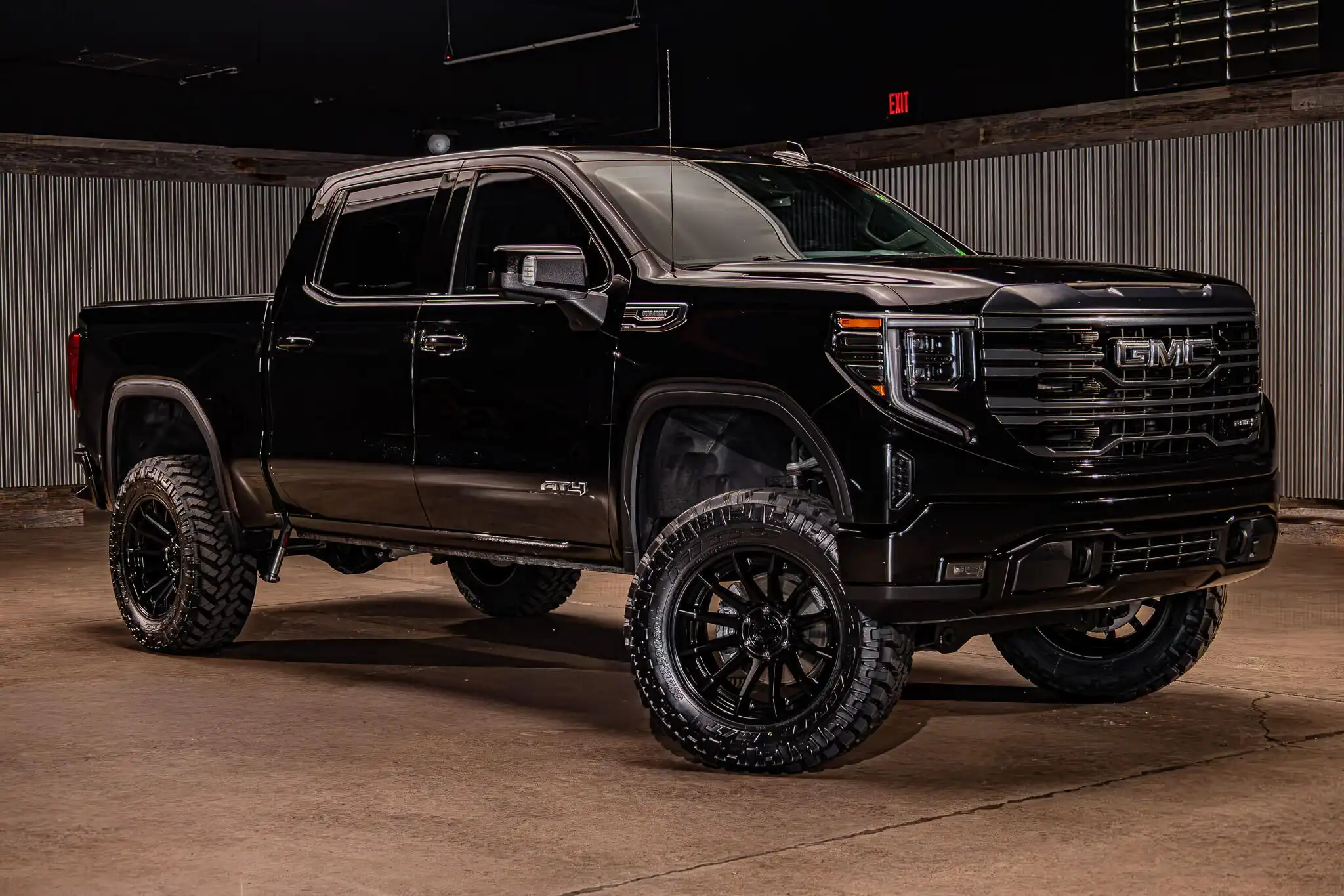 2022 GMC Sierra 4WD Crew Cab Short Box AT4's photo