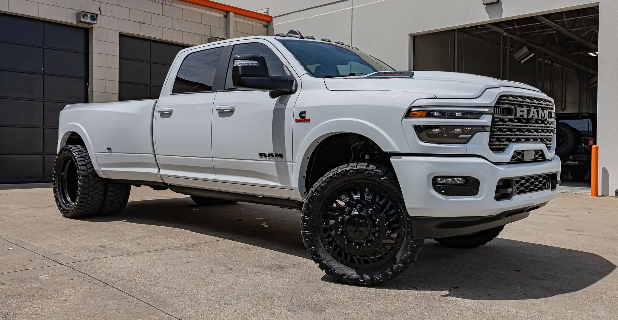 2025 RAM 3500 Limited 4X4 Crew Cab LWB's photo