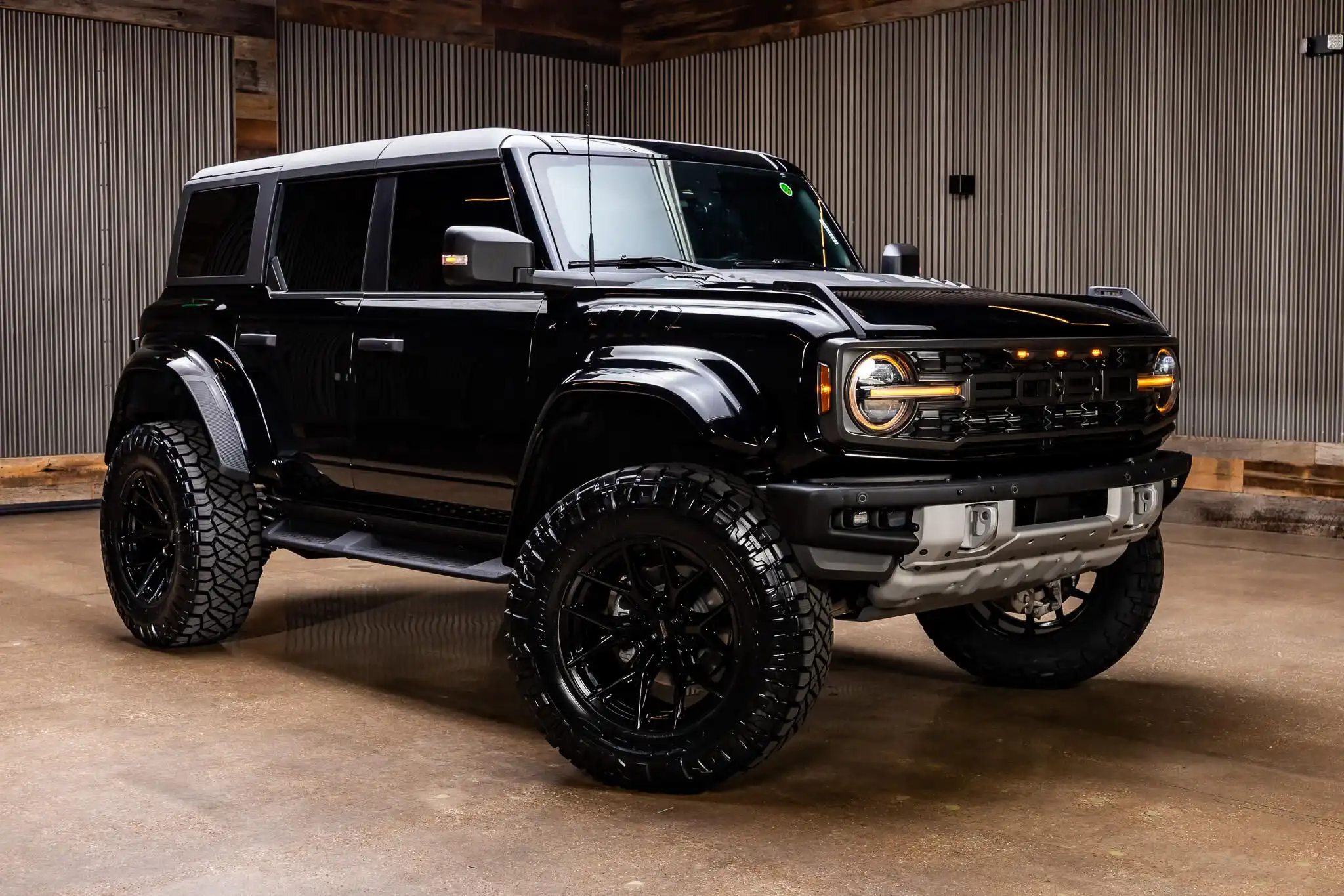 2024 Ford Bronco Raptor 4WD's photo