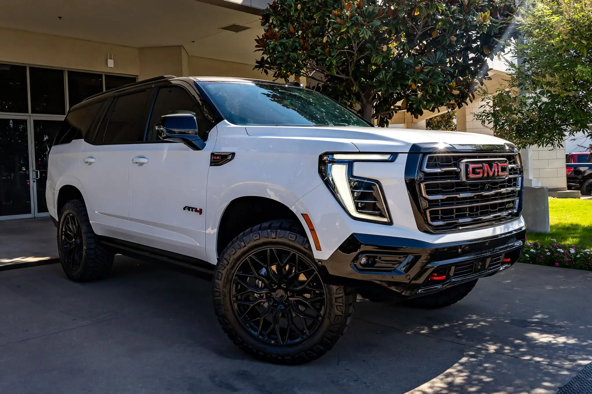 2026 GMC Yukon 4WD AT4 Ultimate's photo