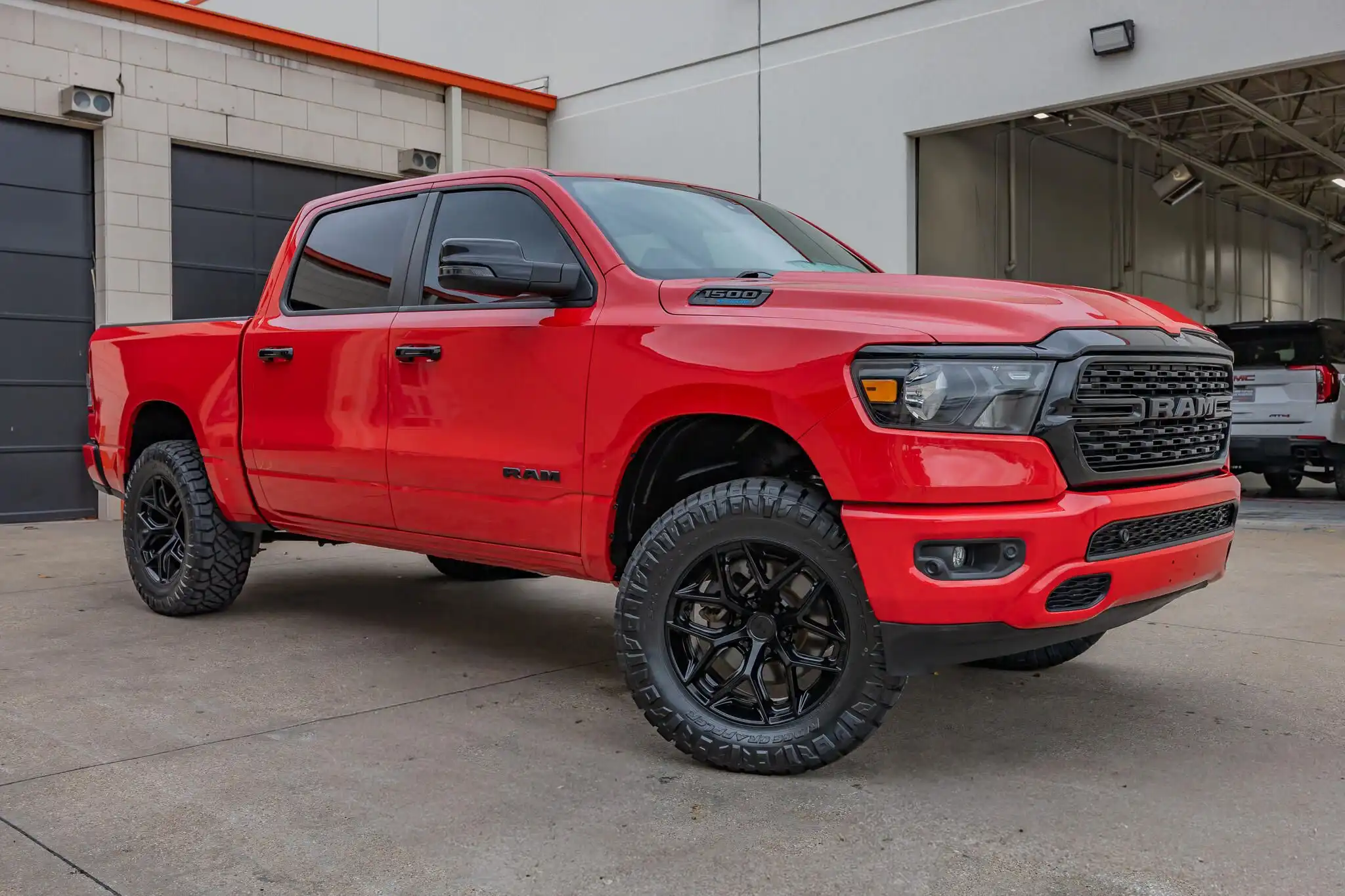 2024 RAM 1500 Big Horn/Lone Star 4WD Crew Cab 5'7's photo