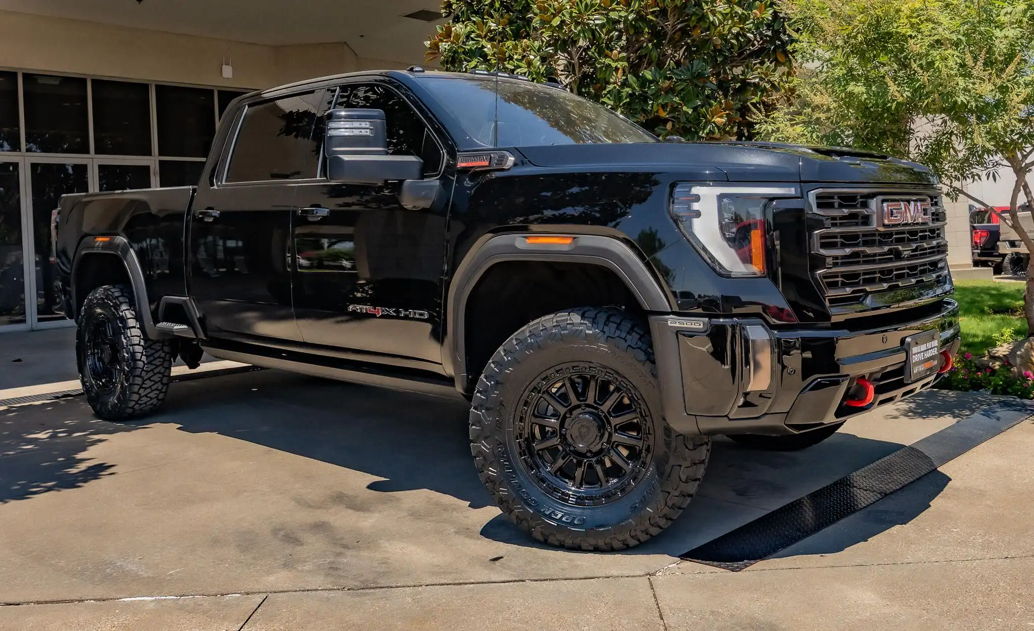 2024 GMC Sierra 4WD Crew Cab Standard Box AT4X's photo