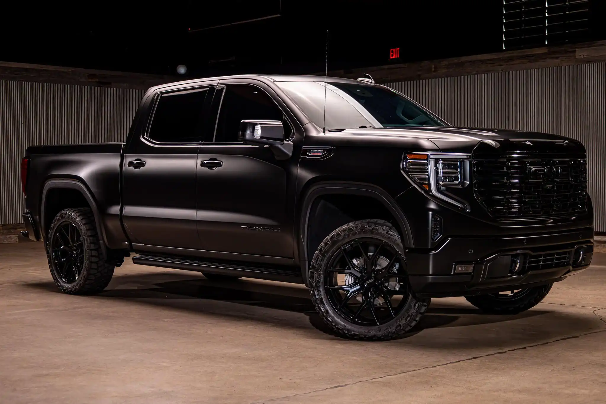 2025 GMC Sierra Denali 4WD Crew Cab Short Box's photo