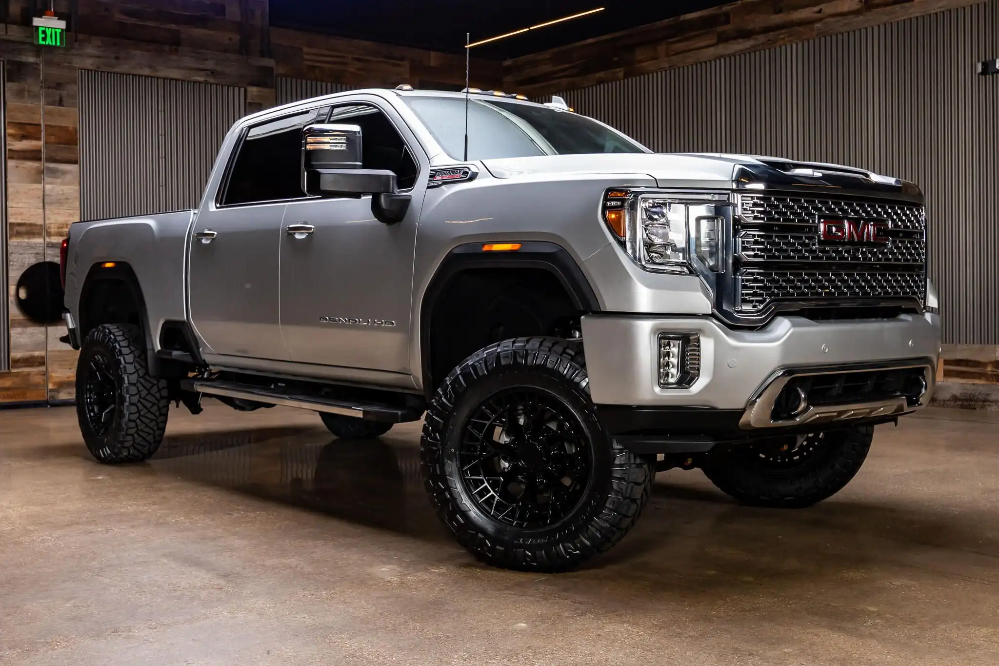 2020 GMC Sierra 4WD Crew Cab Standard Box Denali's photo