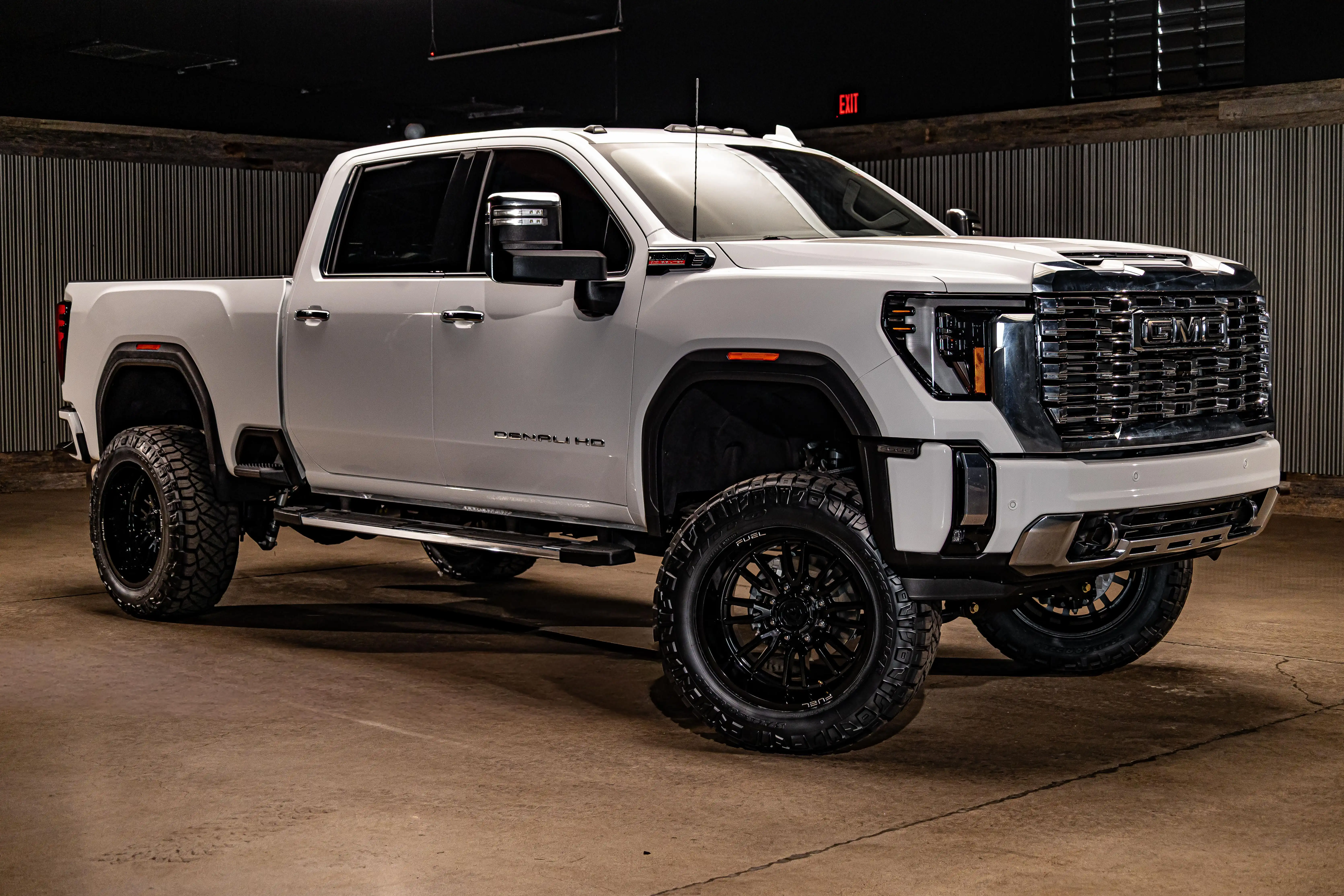 2024 GMC Sierra 4WD Crew Cab Standard Box Denali's photo
