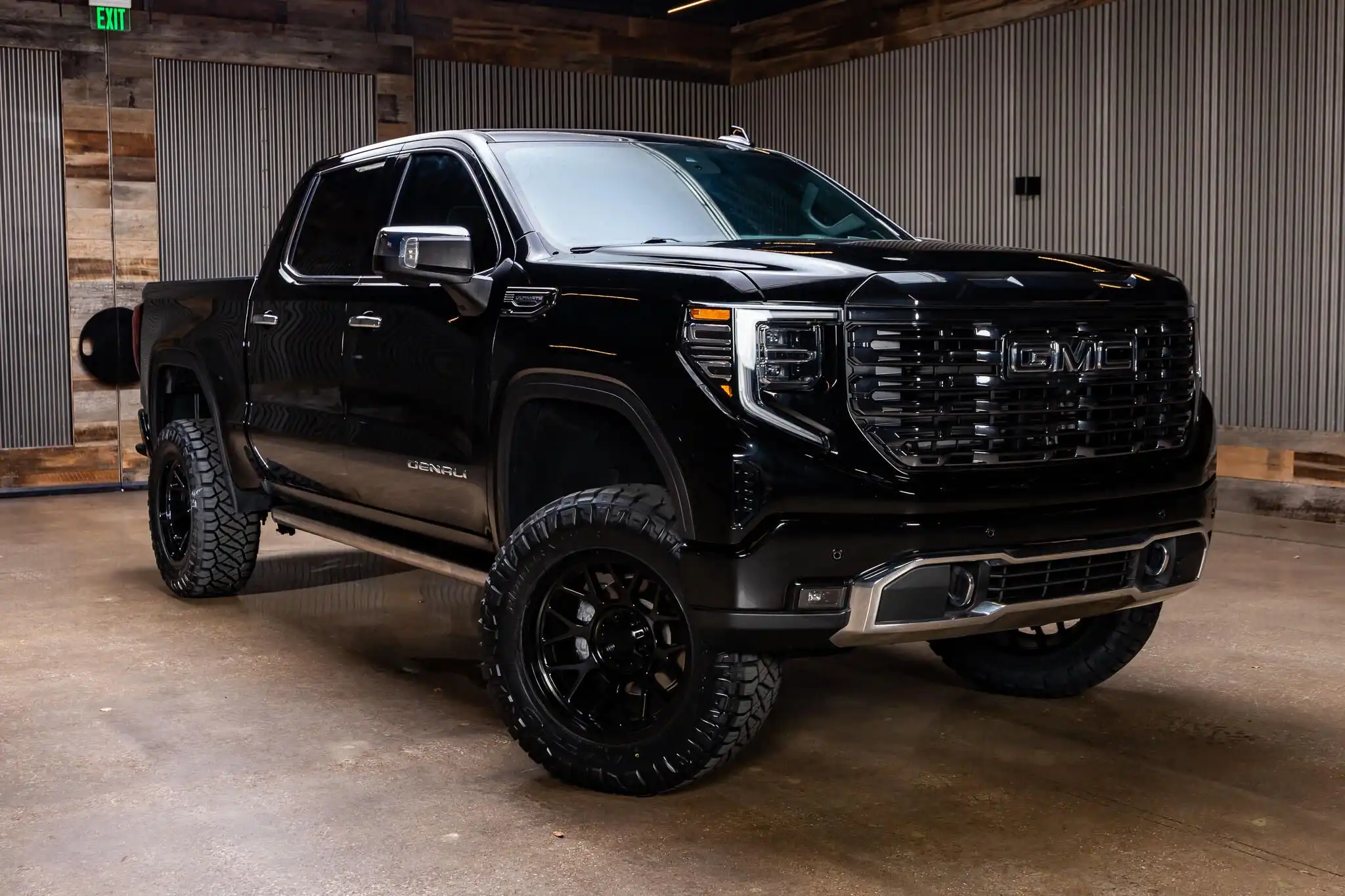 2023 GMC Sierra 4WD Crew Cab Short Box Denali Ultimate's photo