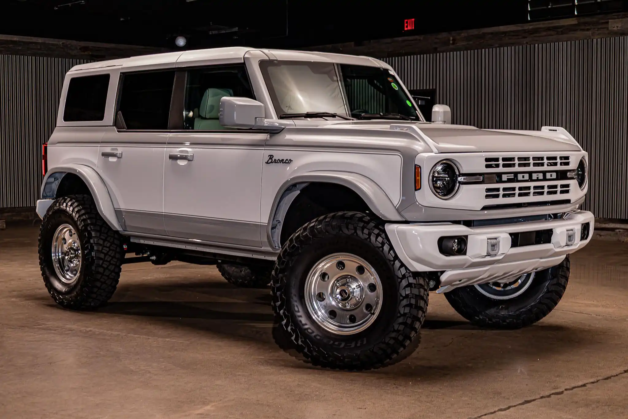 2026 Ford Bronco Heritage Edition 4x4's photo