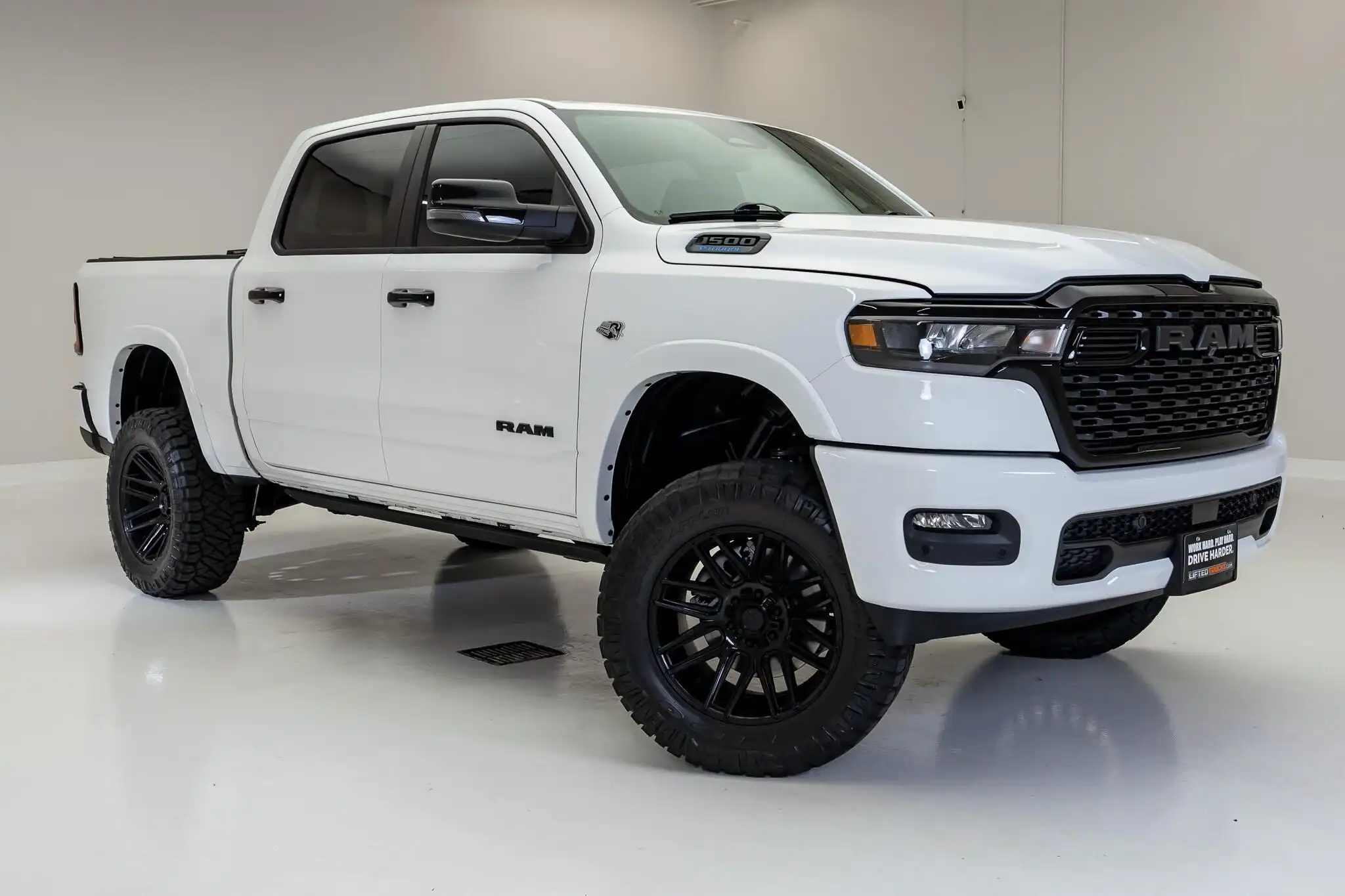 2026 RAM 1500 Big Horn/Lone Star 4WD Crew Cab 5'7's photo