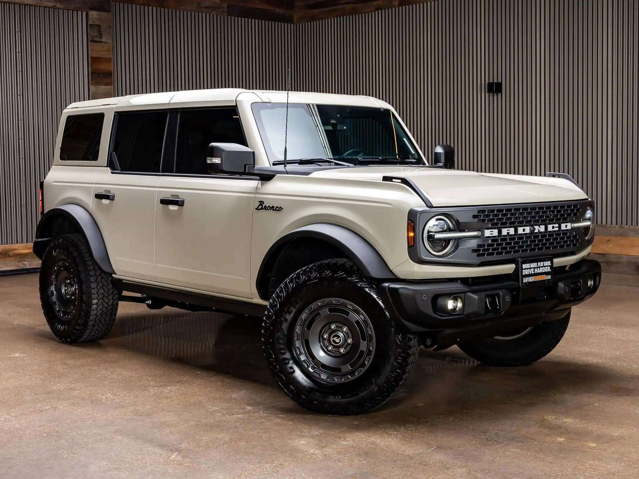 2025 Ford Bronco Badlands 4WD's photo