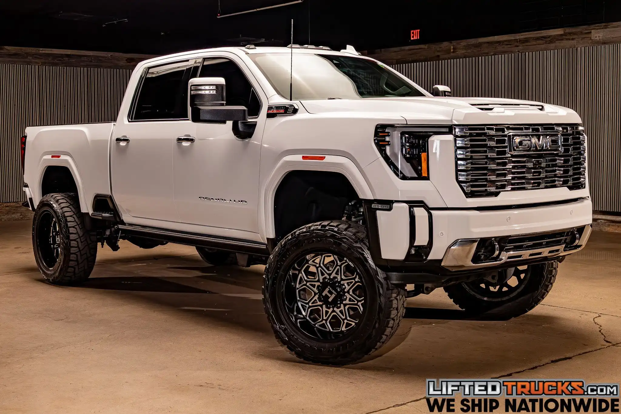 2024 GMC Sierra 4WD Crew Cab Standard Box Denali's photo