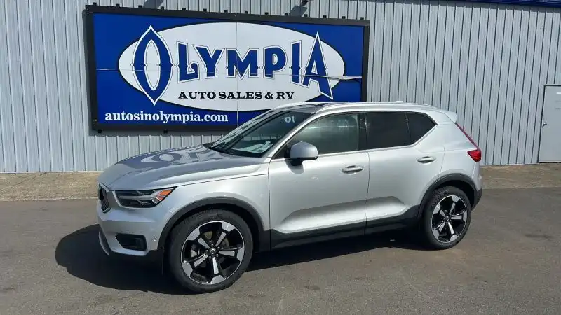 2019 Volvo XC40 T5 Inscription AWD's photo