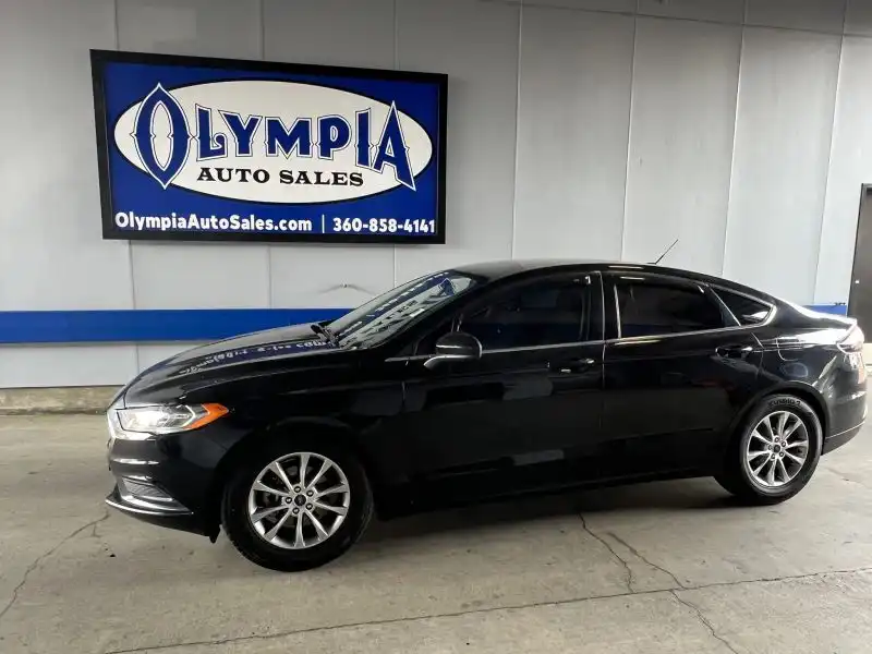 2017 Ford Fusion SE FWD's photo