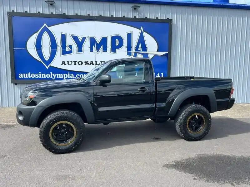2011 Toyota Tacoma 4WD Regular Cab AT's photo