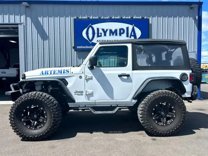 2019 Jeep Wrangler Sport's photo