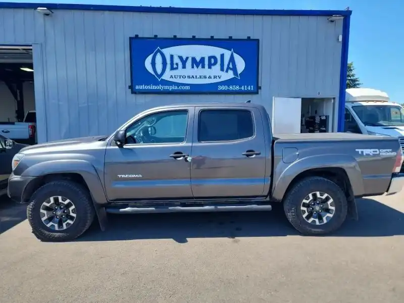 2014 Toyota Tacoma 4x4 Doublecab V6 AT's photo
