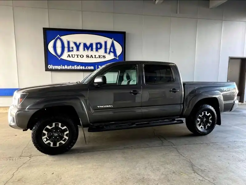 2014 Toyota Tacoma 4WD Double Cab V6 AT's photo