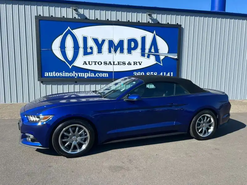 2016 Ford Mustang EcoBoost Premium Convertible's photo