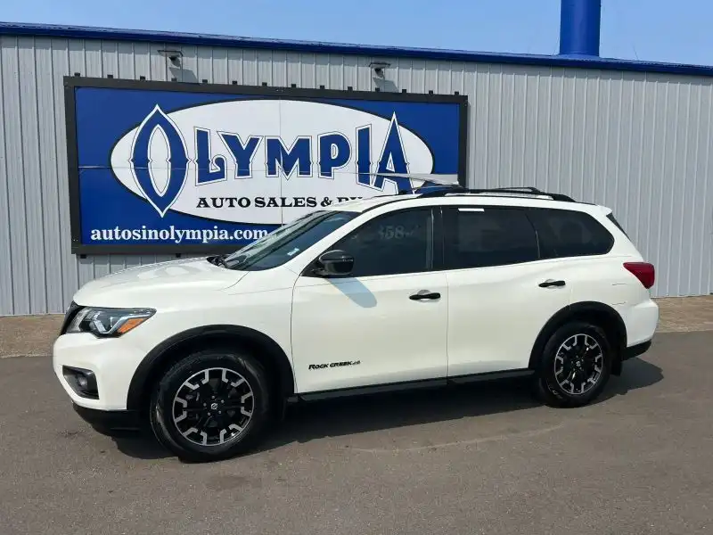 2020 Nissan Pathfinder SV 2WD's photo