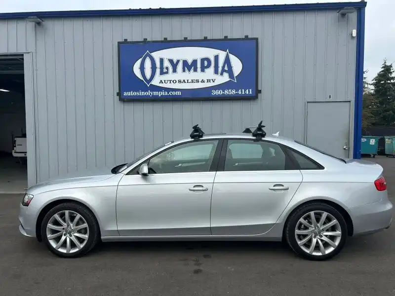 2013 Audi A4 2.0T quattro tiptronic Premium's photo