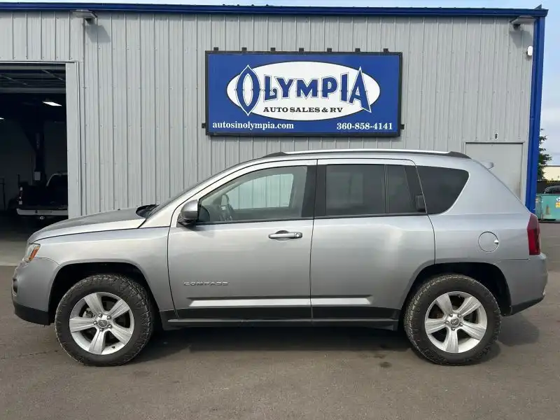 2014 Jeep Compass Latitude 4X4's photo