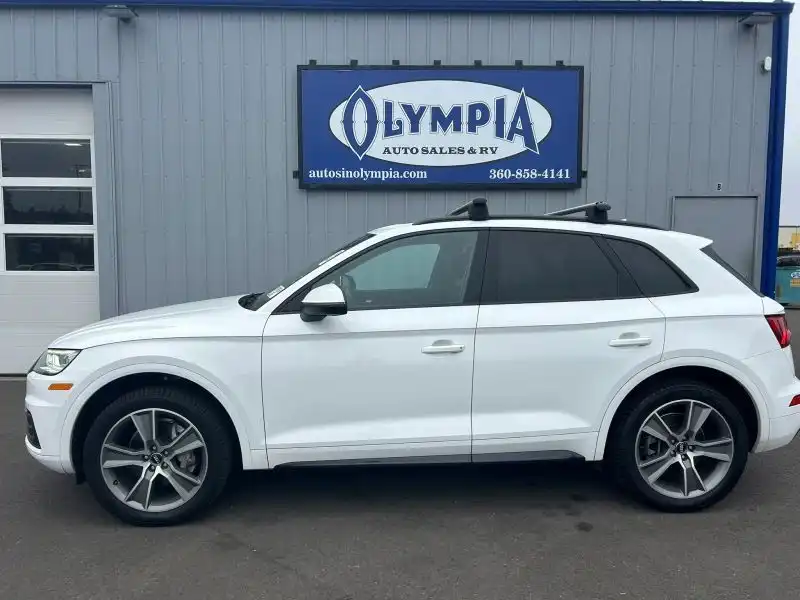 2020 Audi Q5 45 quattro S tronic Premium Plus's photo
