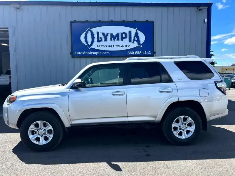 2016 Toyota 4Runner SR5 Premium 4x4 V6's photo