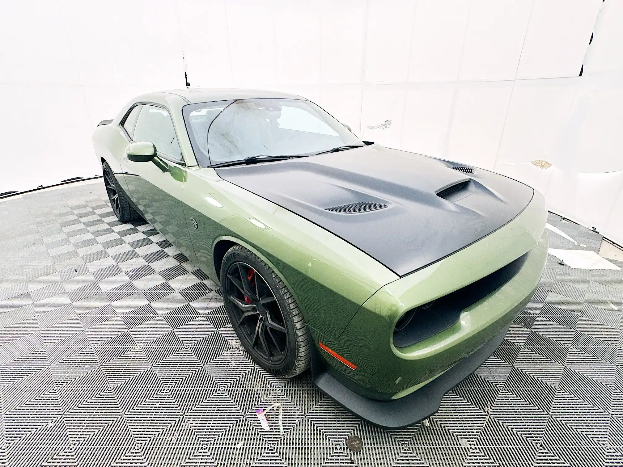 2018 Dodge Challenger SRT Hellcat's photo