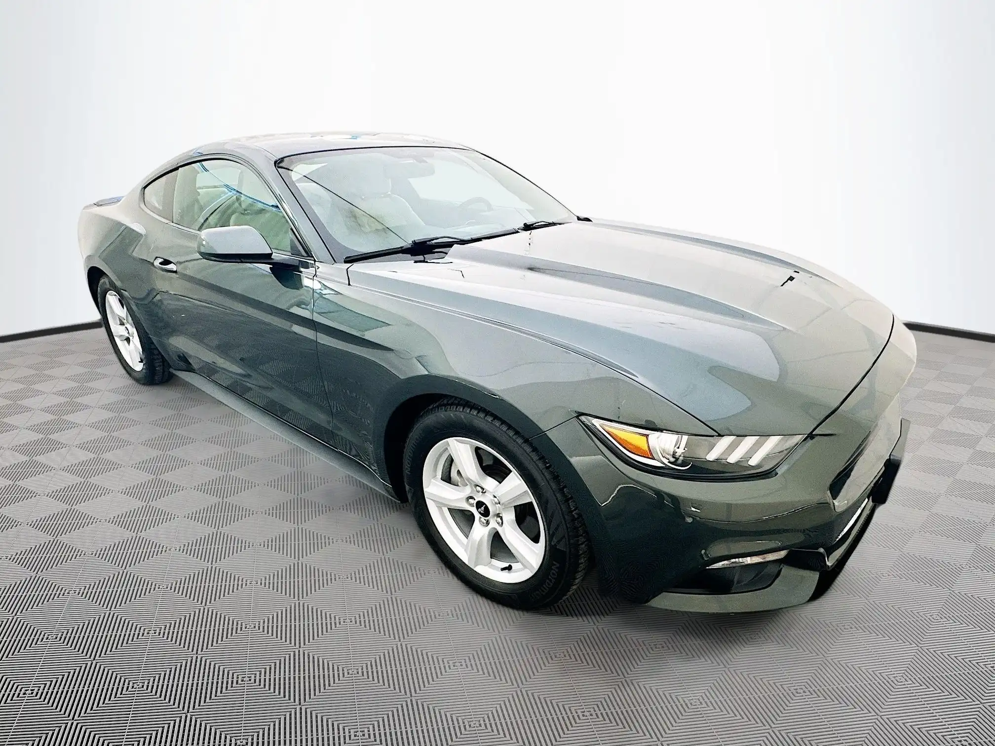 2015 Ford Mustang EcoBoost Coupe's photo